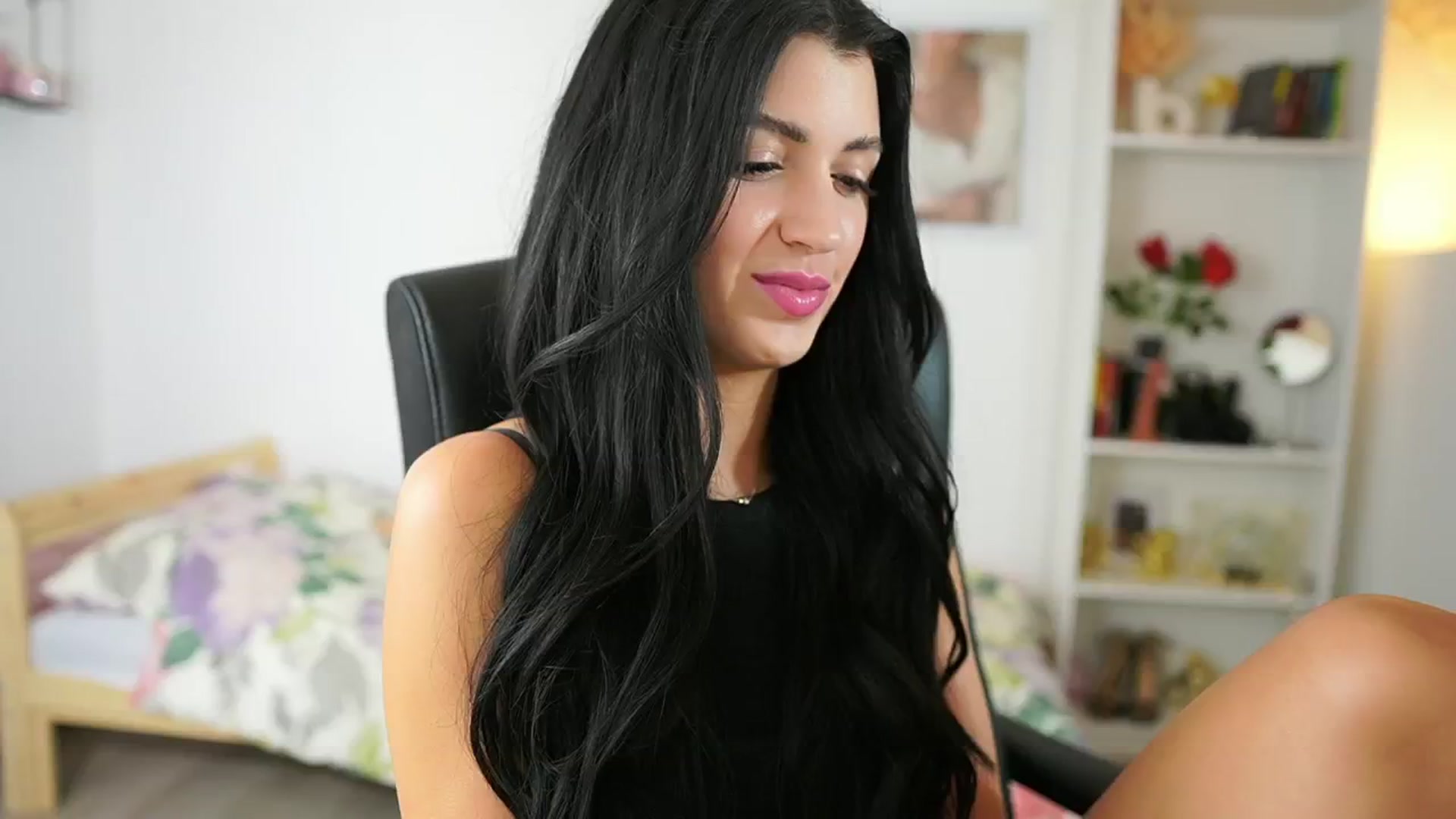 Gallery image thumbnail from Julia_Roca's myfreecams stream on, 05/28/2024, 19:51 image 6 of 20