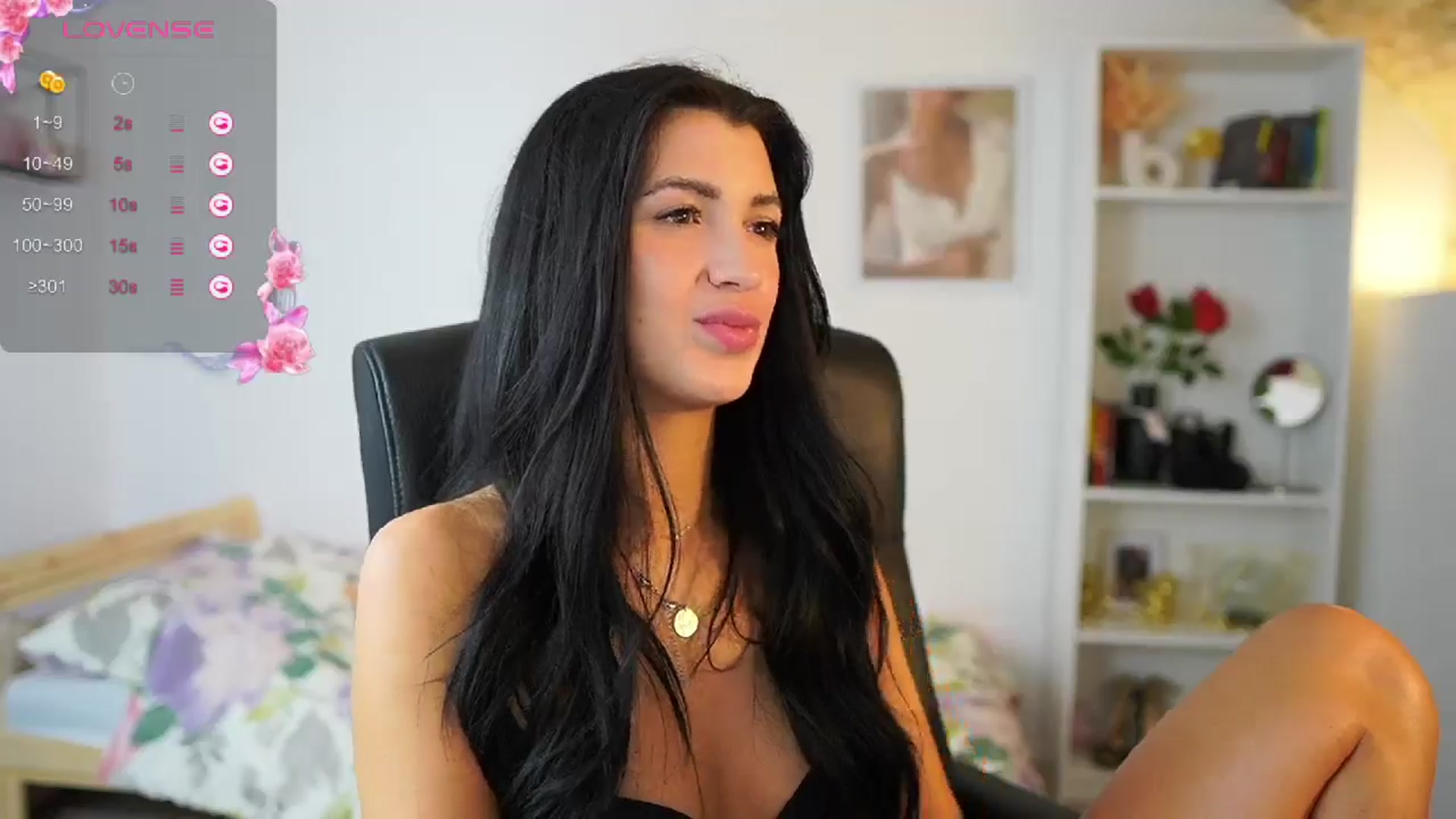 Gallery image thumbnail from Julia_Roca's myfreecams stream on, 05/29/2024, 14:09 image 15 of 20
