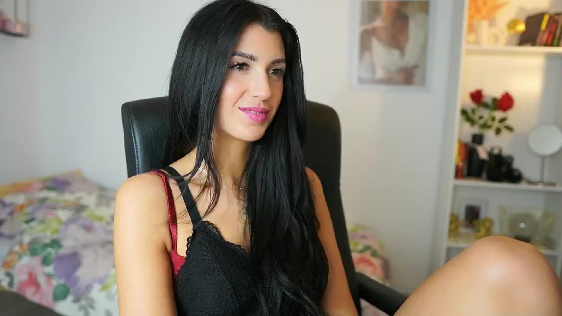 Gallery image thumbnail from Julia_Roca's myfreecams stream on, 05/30/2024, 18:35 image 2 of 20