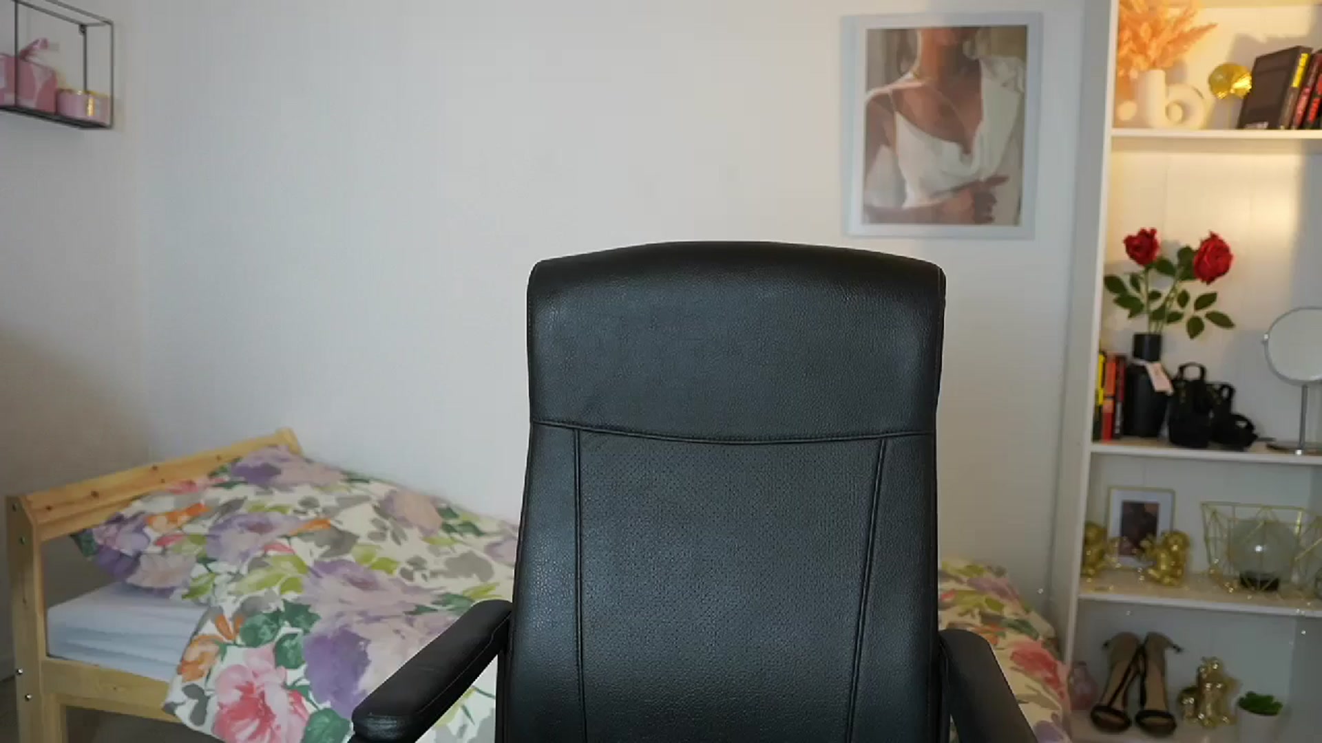 Gallery image thumbnail from Julia_Roca's myfreecams stream on, 05/30/2024, 21:43 image 10 of 20