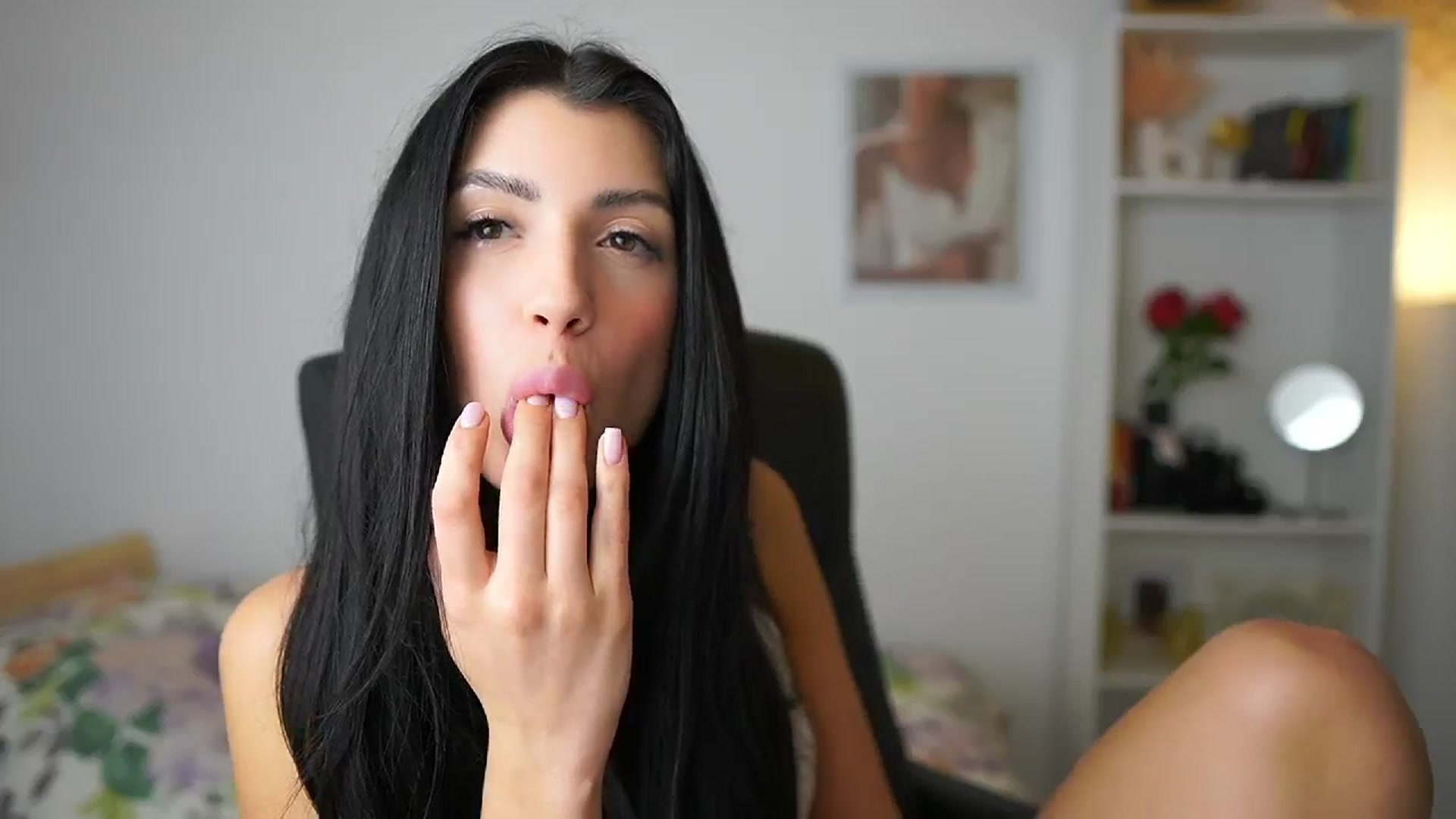 Gallery image thumbnail from Julia_Roca's myfreecams stream on, 06/01/2024, 10:16 image 3 of 20