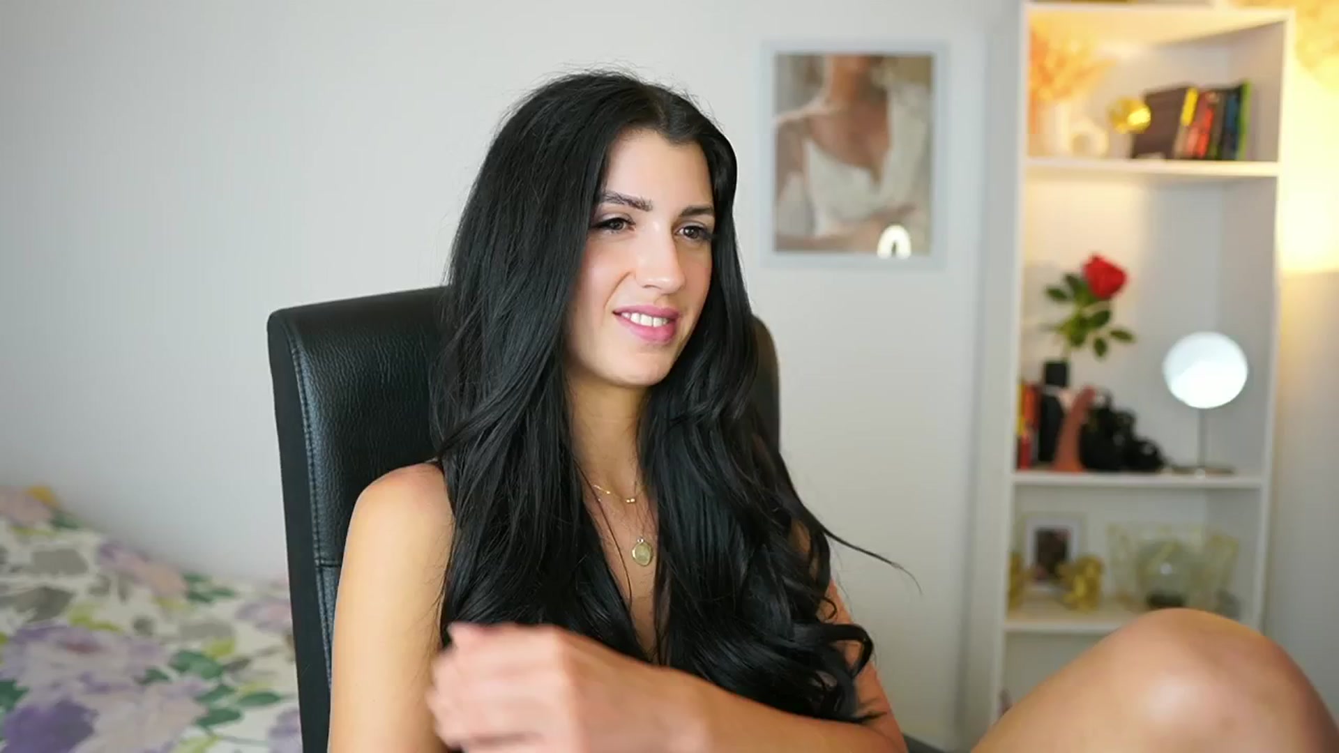 Gallery image thumbnail from Julia_Roca's myfreecams stream on, 06/09/2024, 16:26 image 1 of 20
