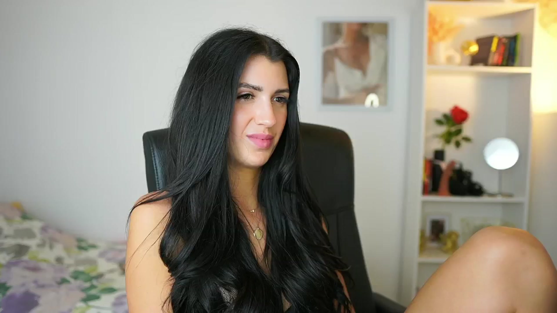 Gallery image thumbnail from Julia_Roca's myfreecams stream on, 06/09/2024, 16:26 image 7 of 20