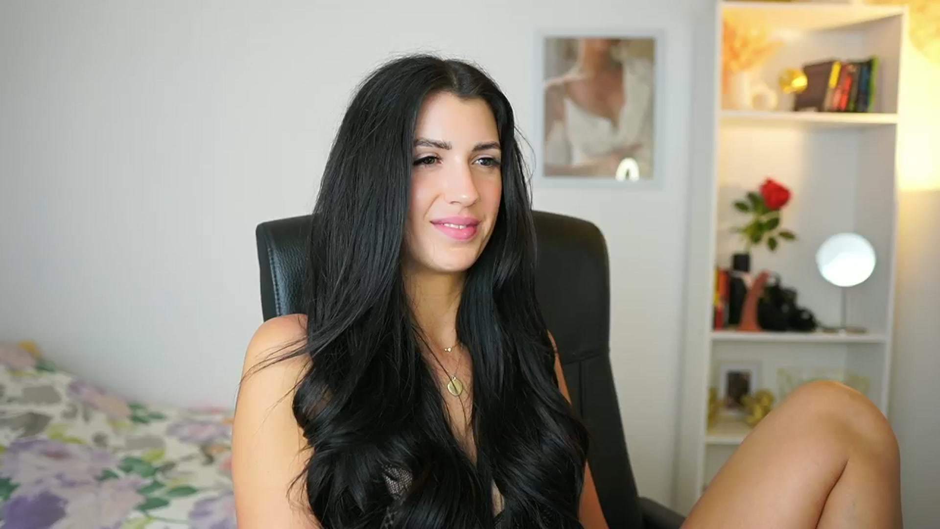 Gallery image thumbnail from Julia_Roca's myfreecams stream on, 06/09/2024, 16:26 image 8 of 20