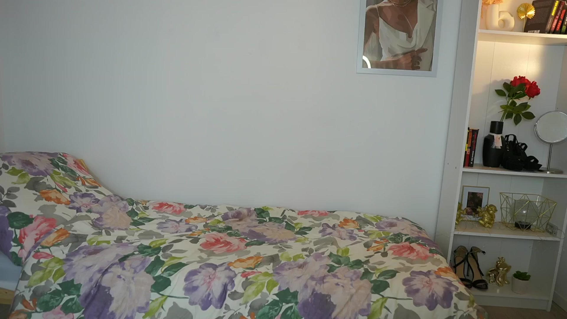 Gallery image thumbnail from Julia_Roca's myfreecams stream on, 06/12/2024, 15:56 image 9 of 20