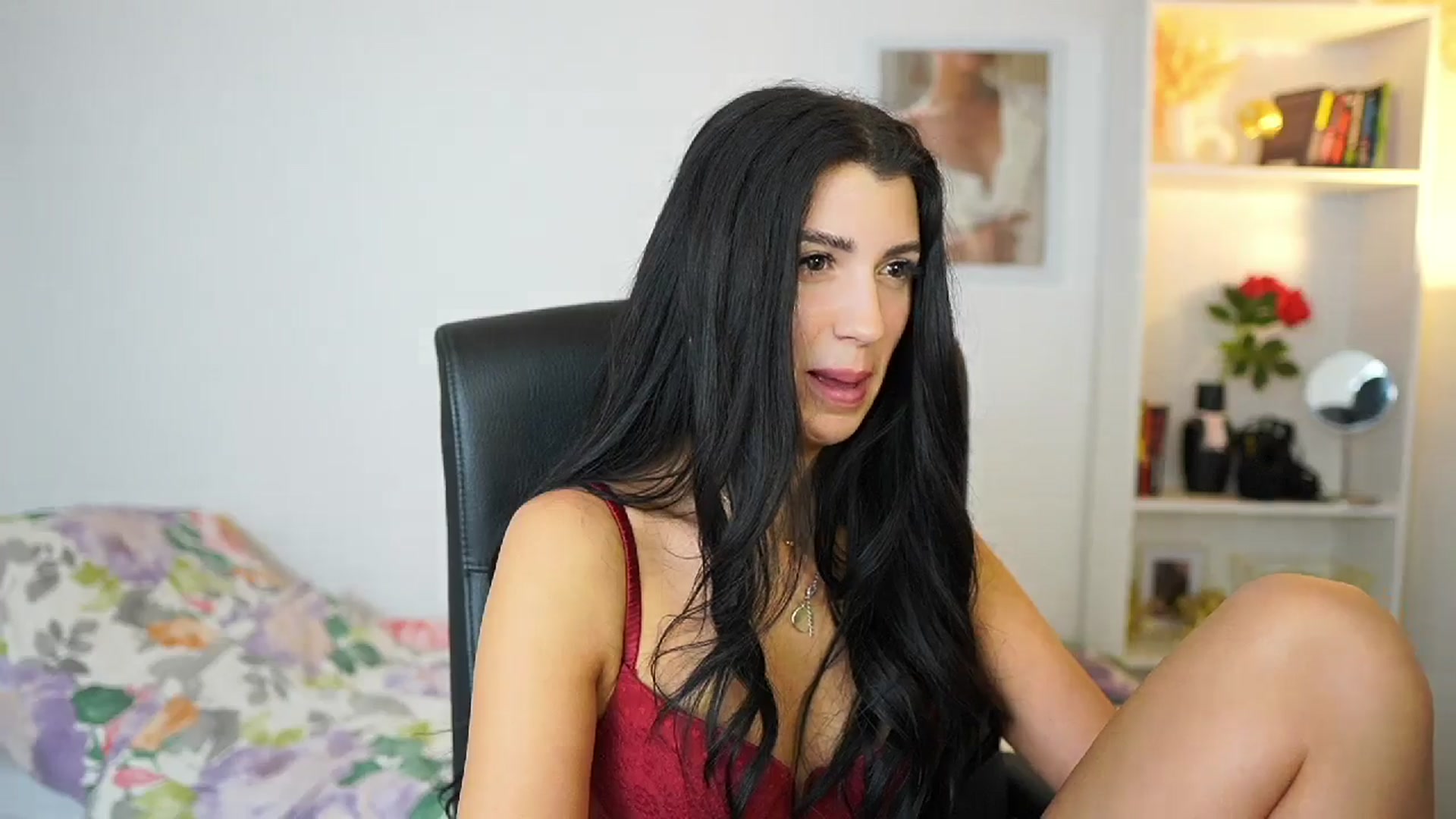 Gallery image thumbnail from Julia_Roca's myfreecams stream on, 06/13/2024, 18:00 image 10 of 20