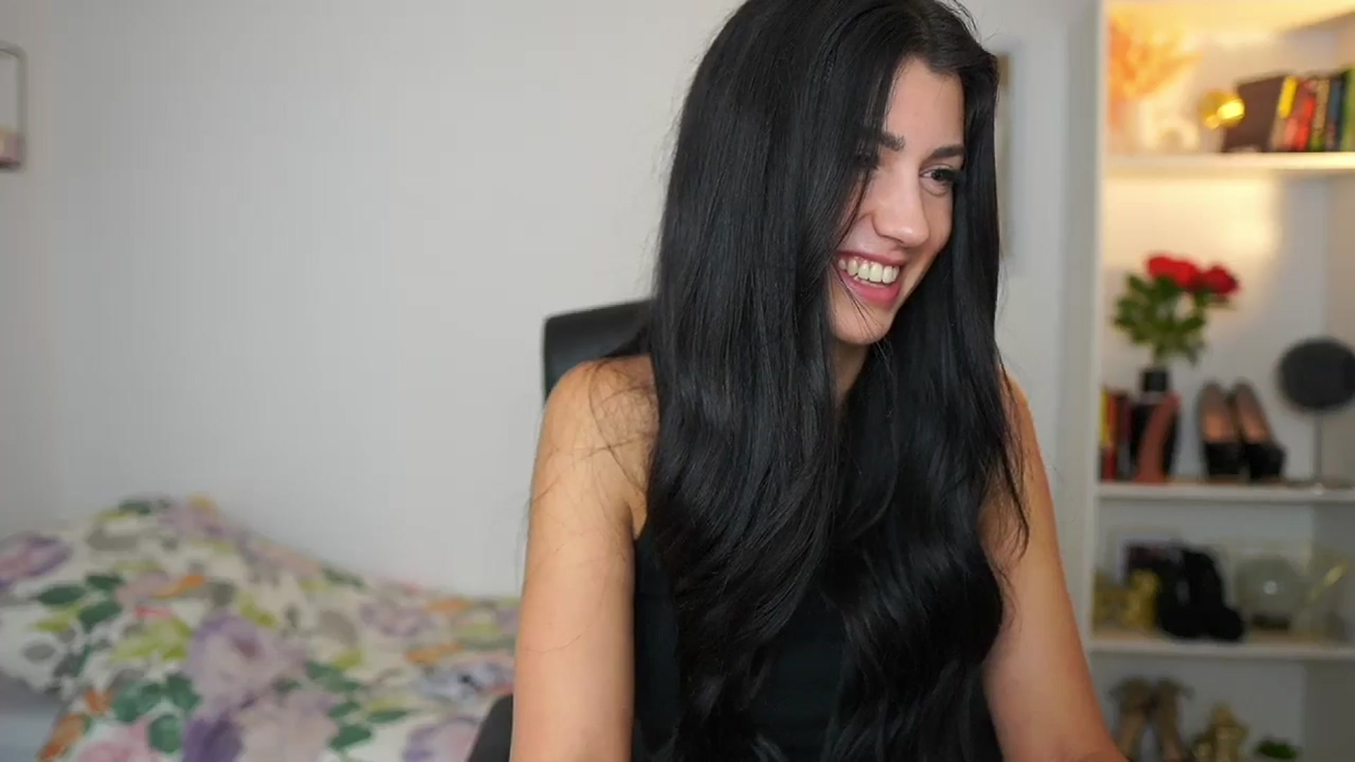 Gallery image thumbnail from Julia_Roca's myfreecams stream on, 06/22/2024, 09:24 image 3 of 20
