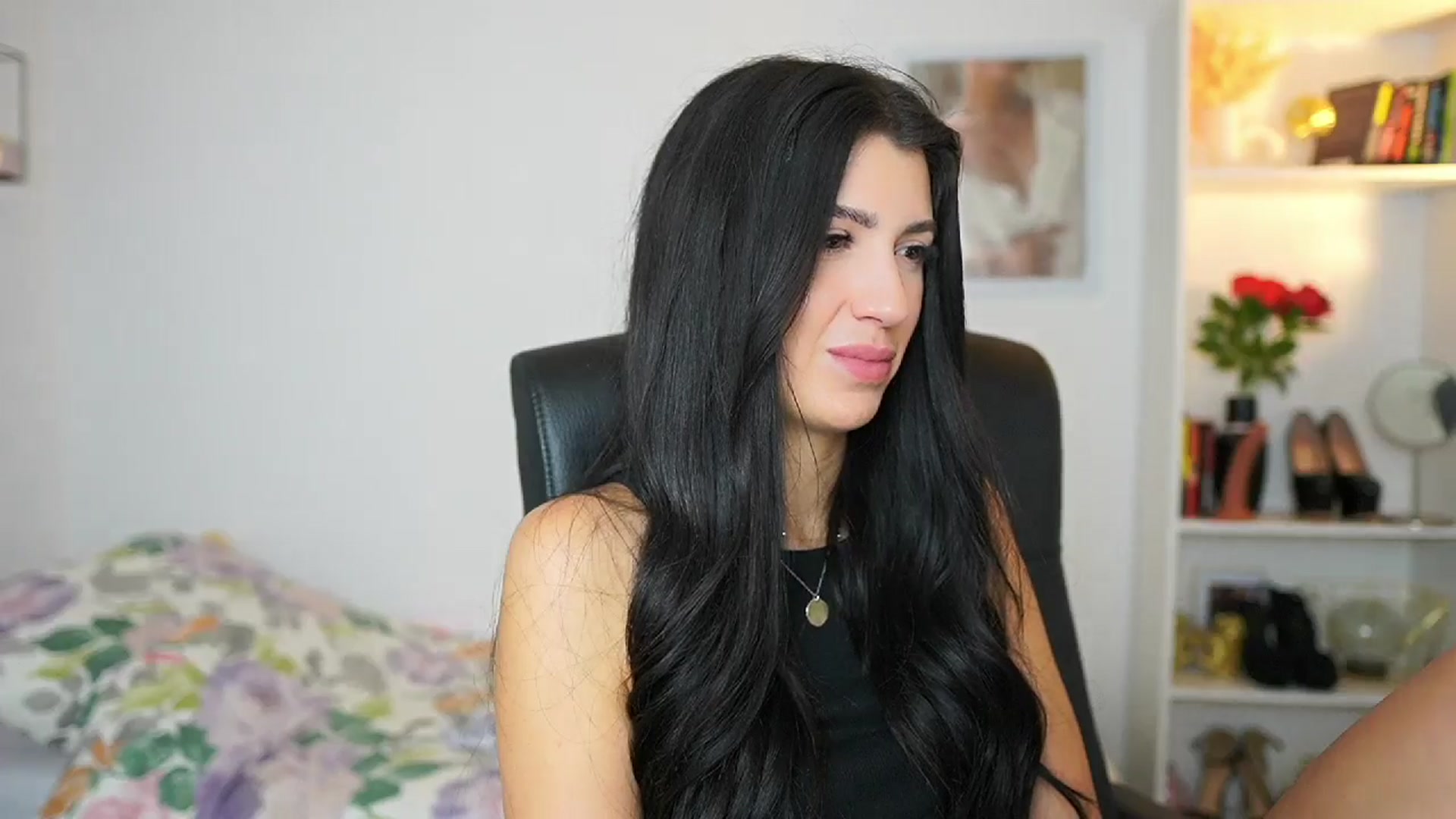 Gallery image thumbnail from Julia_Roca's myfreecams stream on, 06/22/2024, 09:24 image 2 of 20