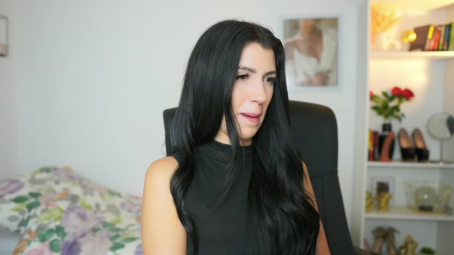 Gallery image thumbnail from Julia_Roca's myfreecams stream on, 06/22/2024, 10:27 image 5 of 20
