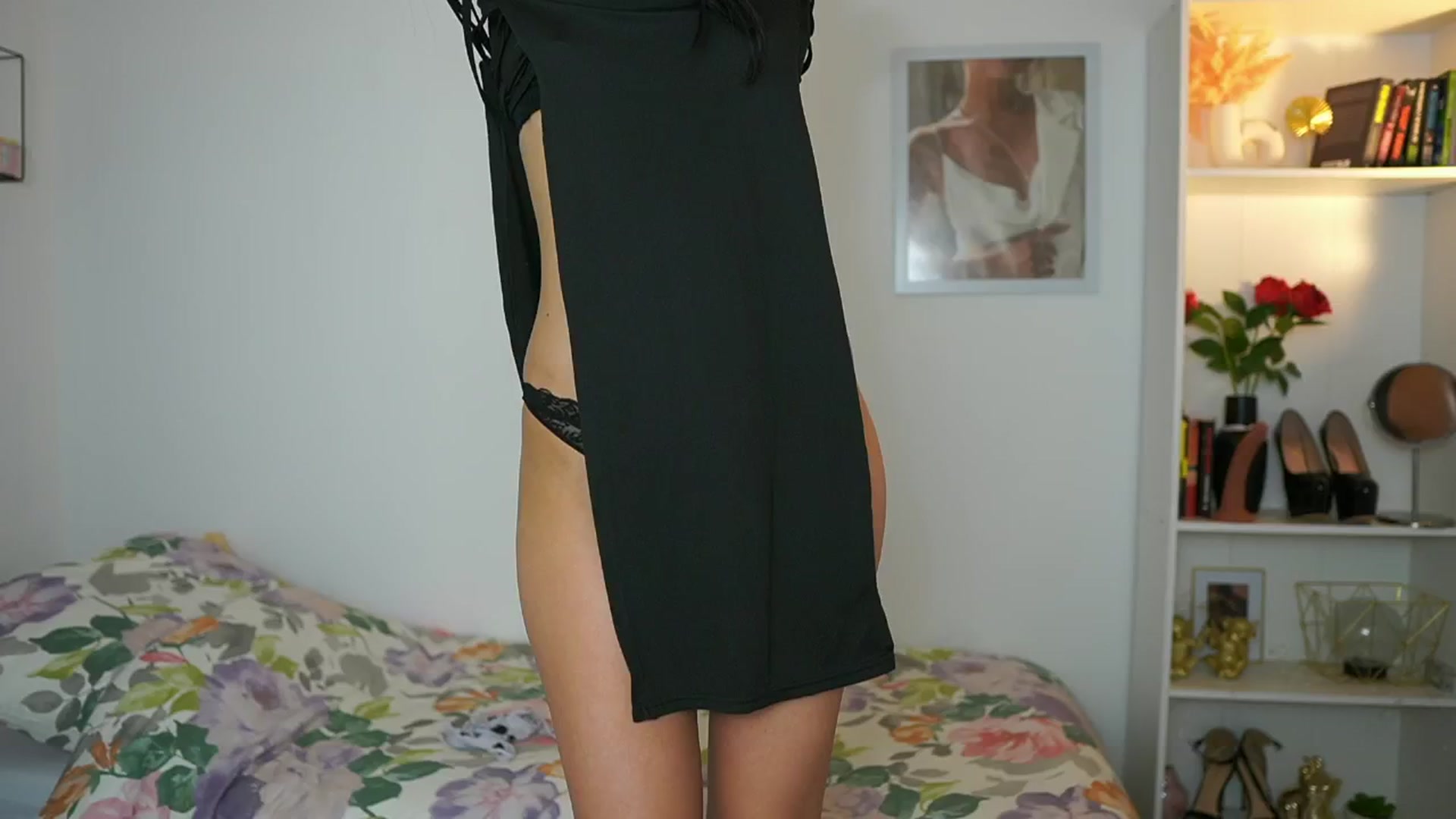 Gallery image thumbnail from Julia_Roca's myfreecams stream on, 06/22/2024, 10:27 image 10 of 20