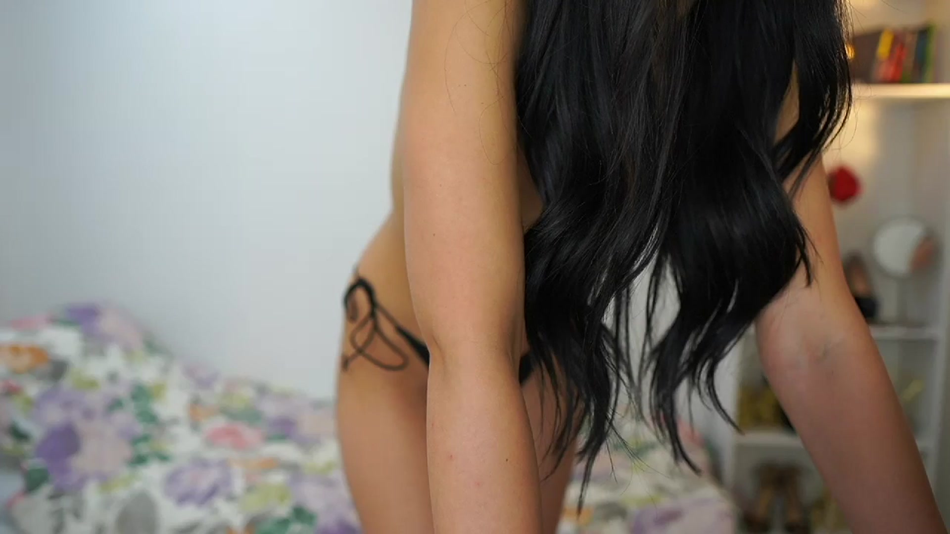 Gallery image thumbnail from Julia_Roca's myfreecams stream on, 06/24/2024, 11:34 image 3 of 20
