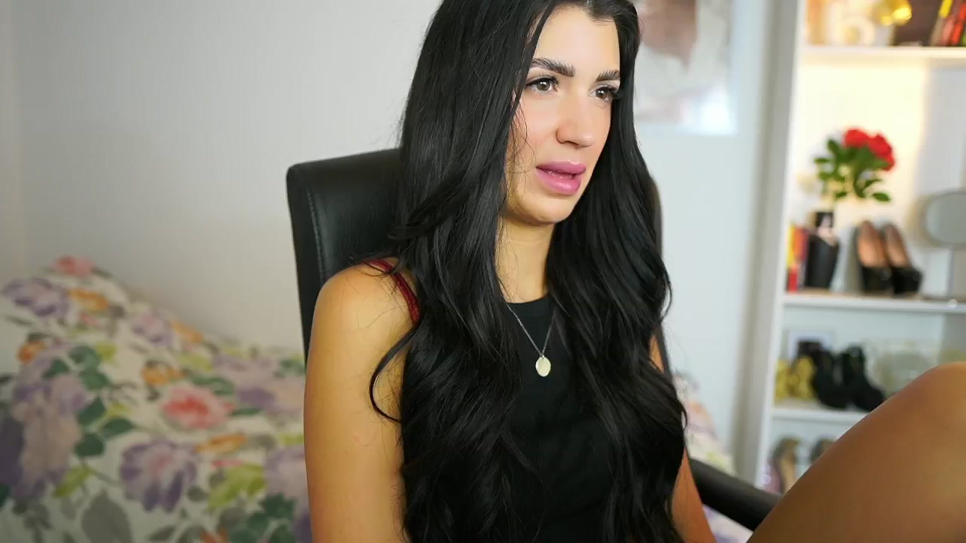 Gallery image thumbnail from Julia_Roca's myfreecams stream on, 06/29/2024, 08:23 image 9 of 20