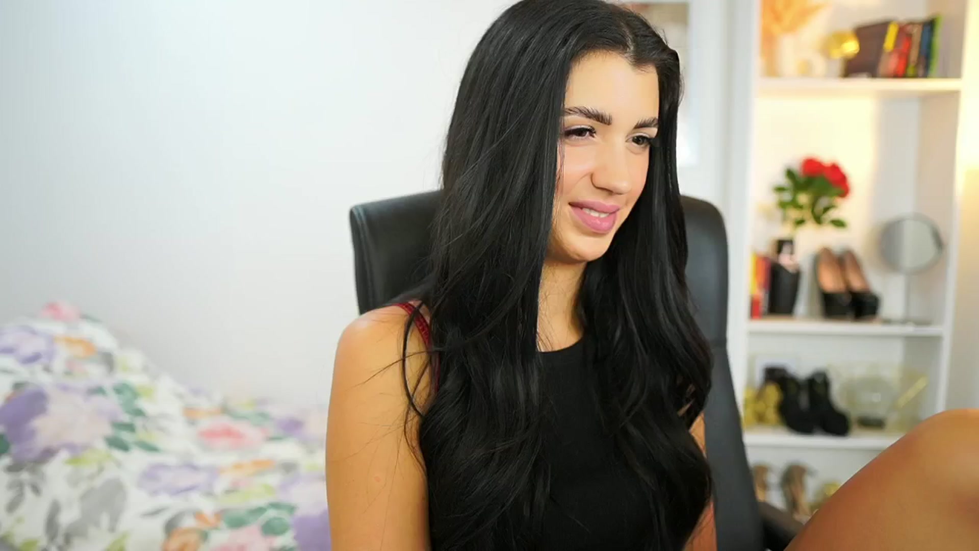 Gallery image thumbnail from Julia_Roca's myfreecams stream on, 06/29/2024, 12:55 image 5 of 20