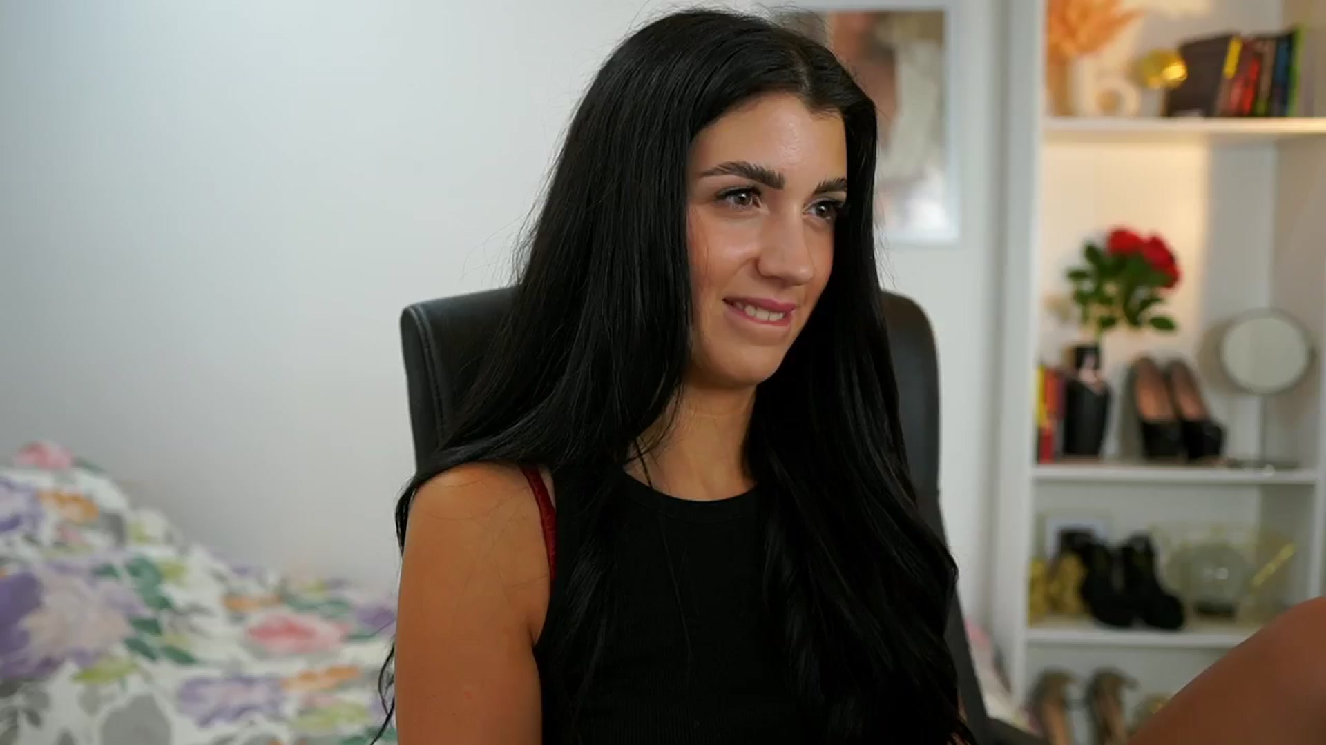 Gallery image thumbnail from Julia_Roca's myfreecams stream on, 06/29/2024, 14:53 image 3 of 20
