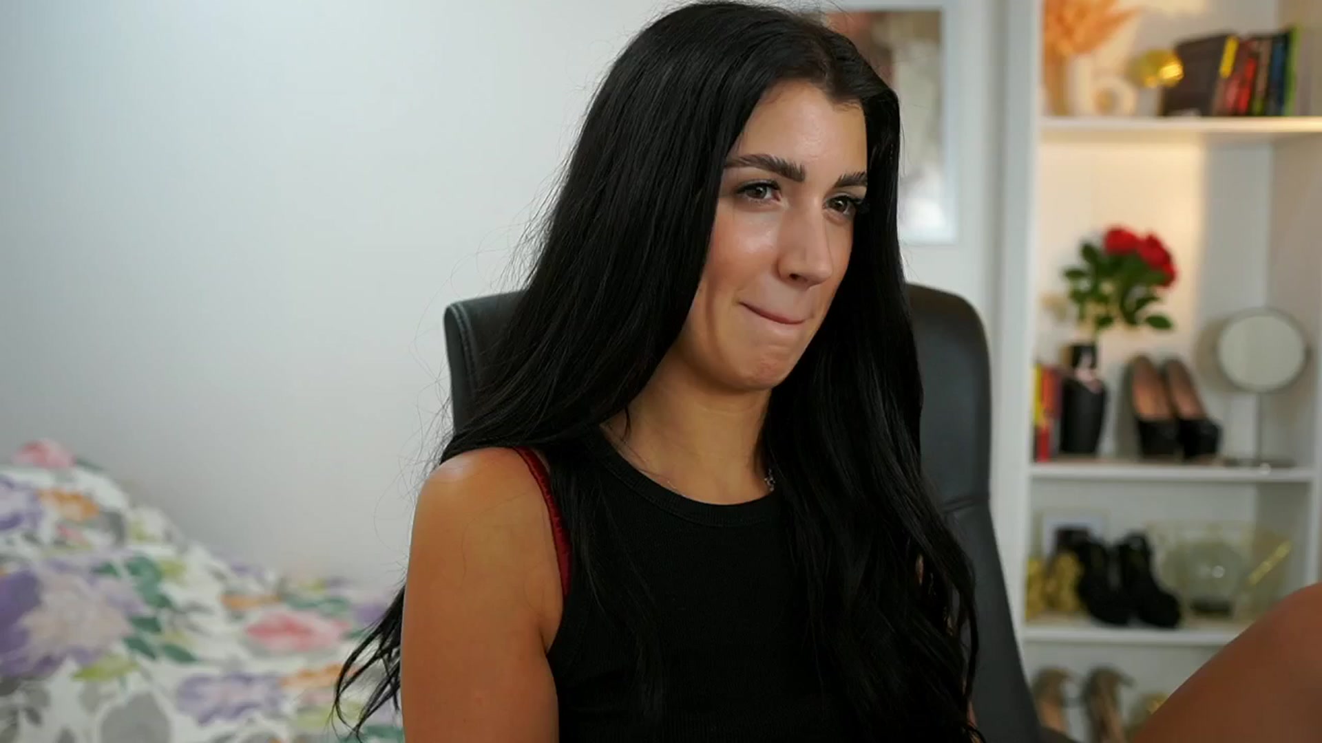 Gallery image thumbnail from Julia_Roca's myfreecams stream on, 06/29/2024, 14:53 image 4 of 20