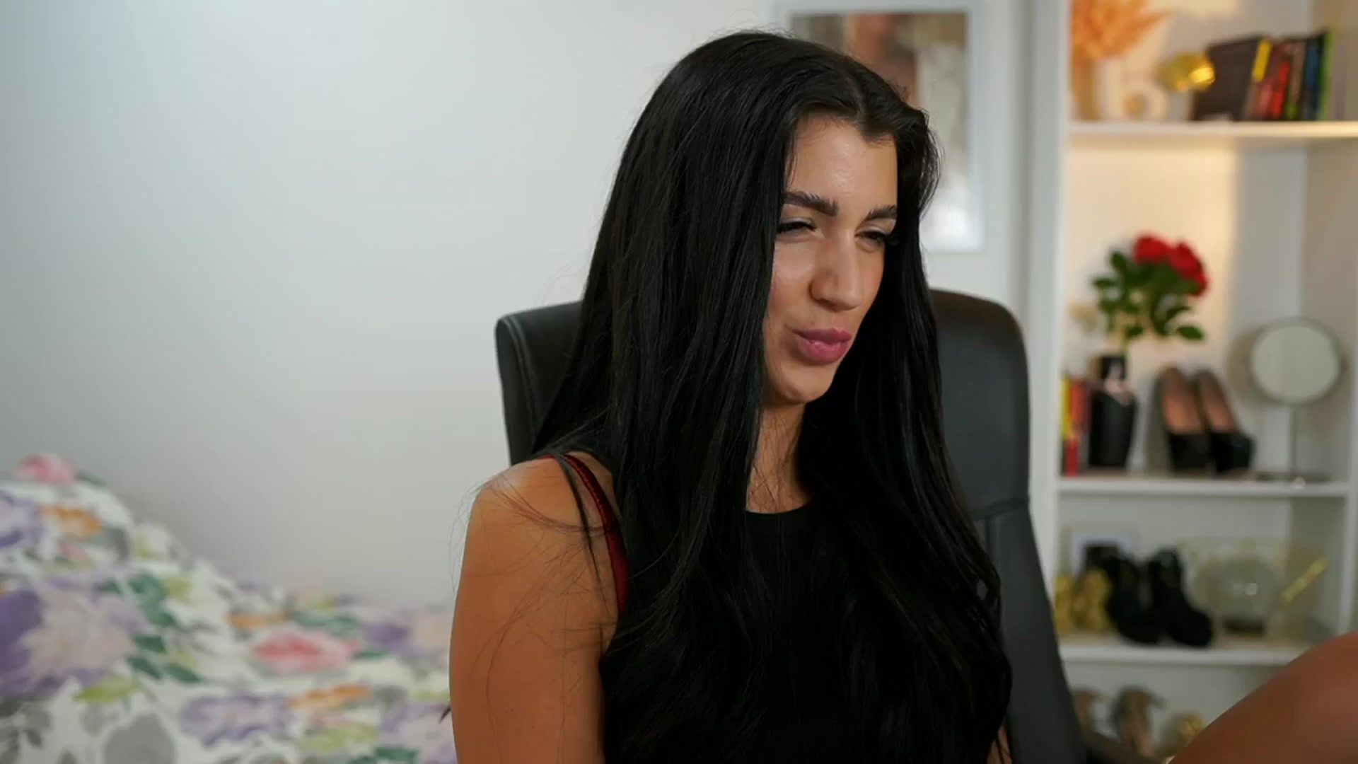 Gallery image thumbnail from Julia_Roca's myfreecams stream on, 06/29/2024, 14:53 image 10 of 20