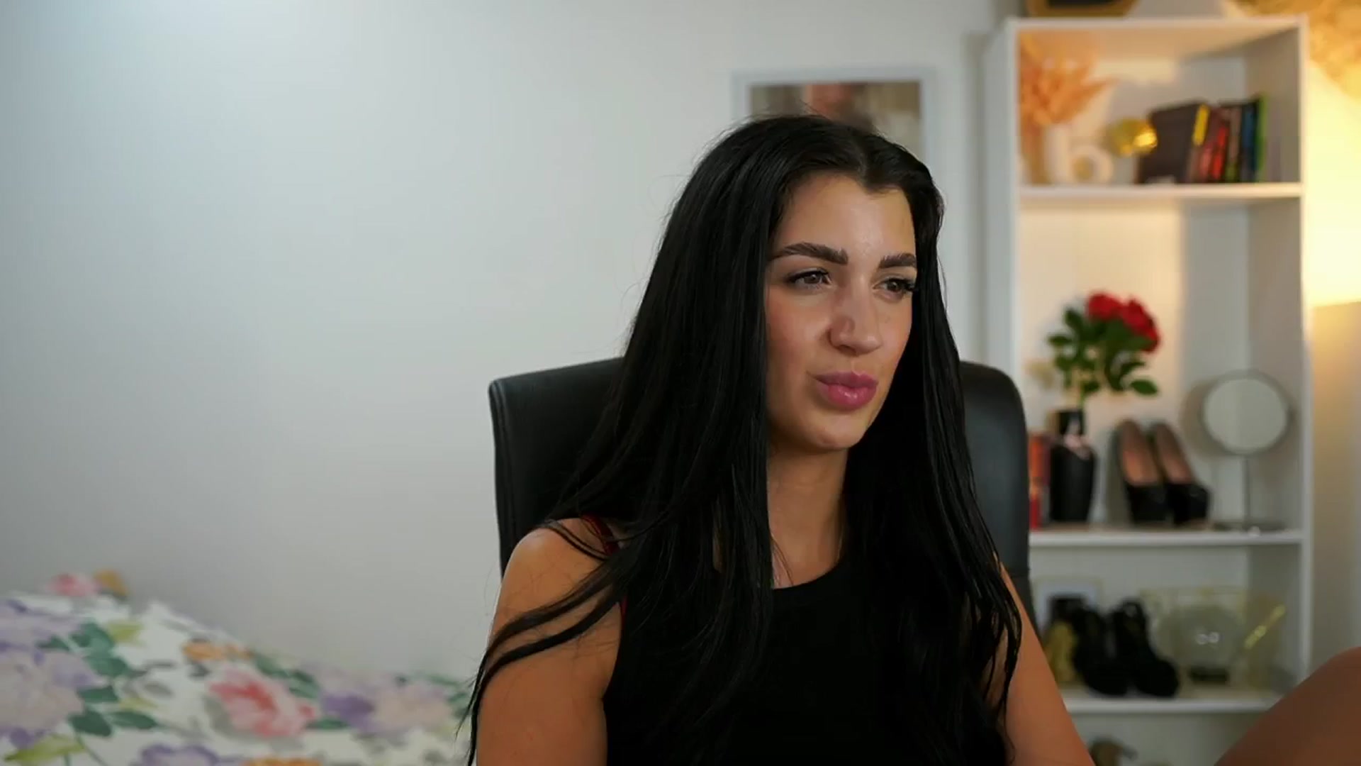 Gallery image thumbnail from Julia_Roca's myfreecams stream on, 06/29/2024, 15:55 image 2 of 20