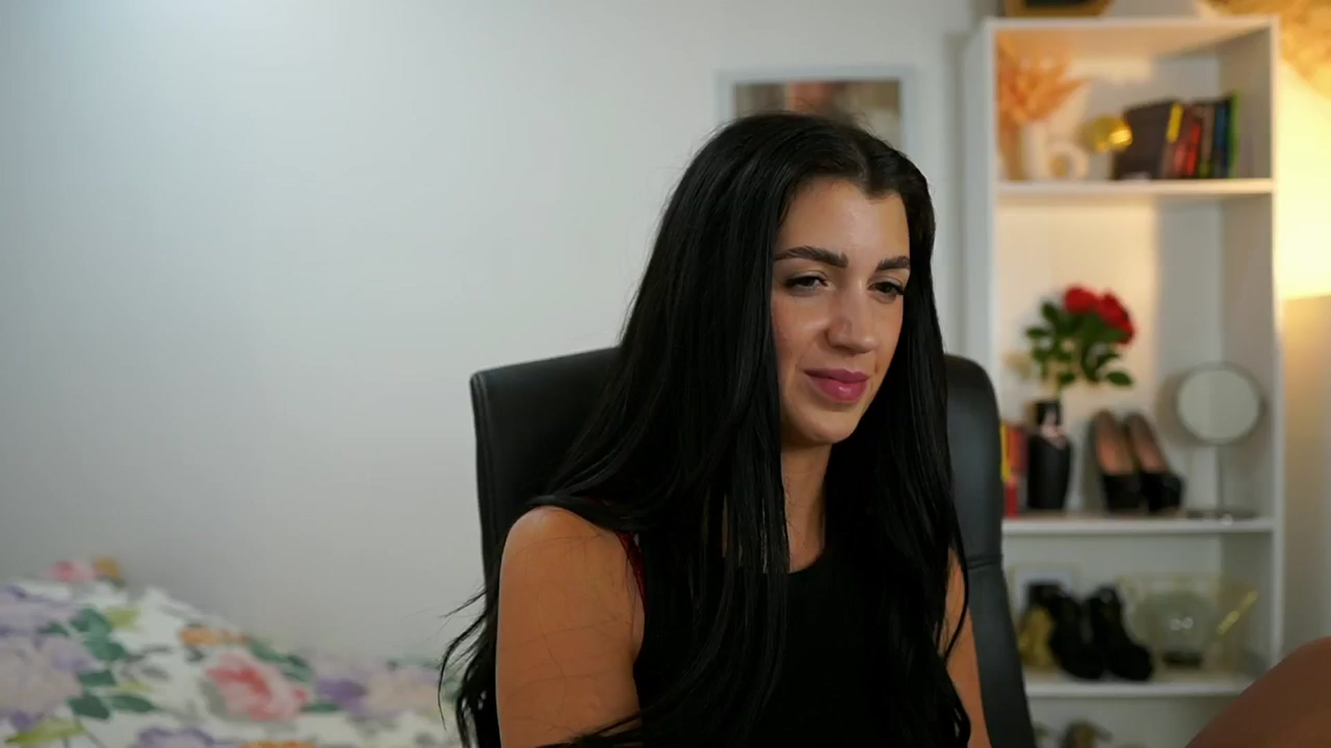 Gallery image thumbnail from Julia_Roca's myfreecams stream on, 06/29/2024, 15:55 image 1 of 20