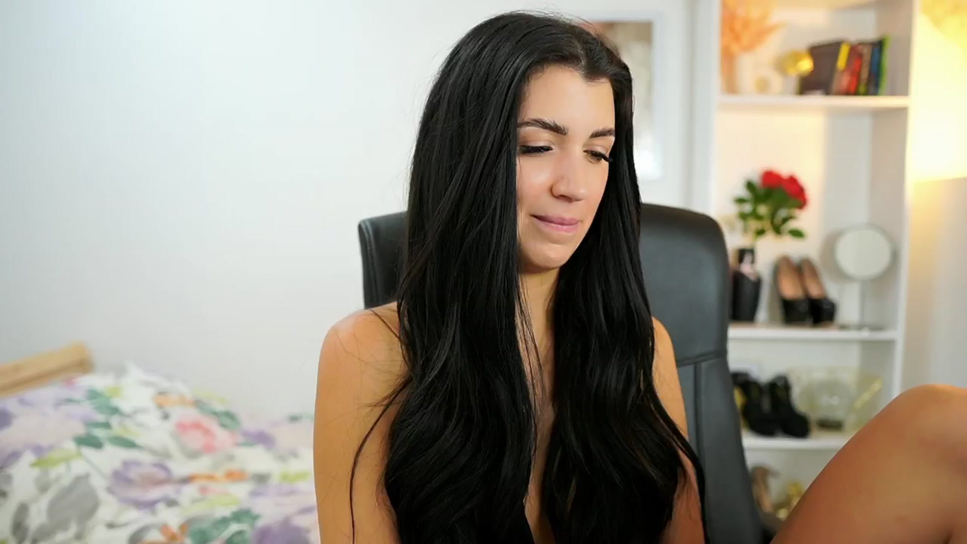 Gallery image thumbnail from Julia_Roca's myfreecams stream on, 06/30/2024, 10:58 image 6 of 20