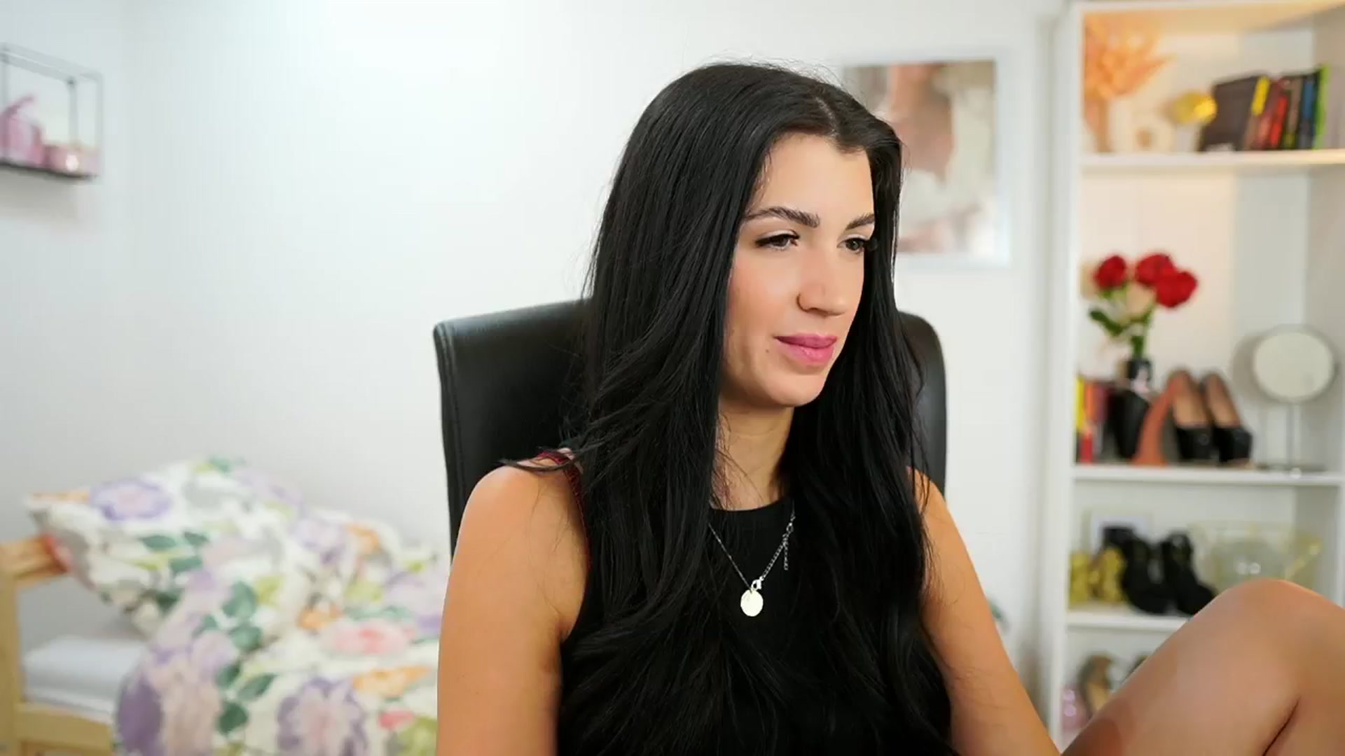 Gallery image thumbnail from Julia_Roca's myfreecams stream on, 07/02/2024, 13:40 image 10 of 20