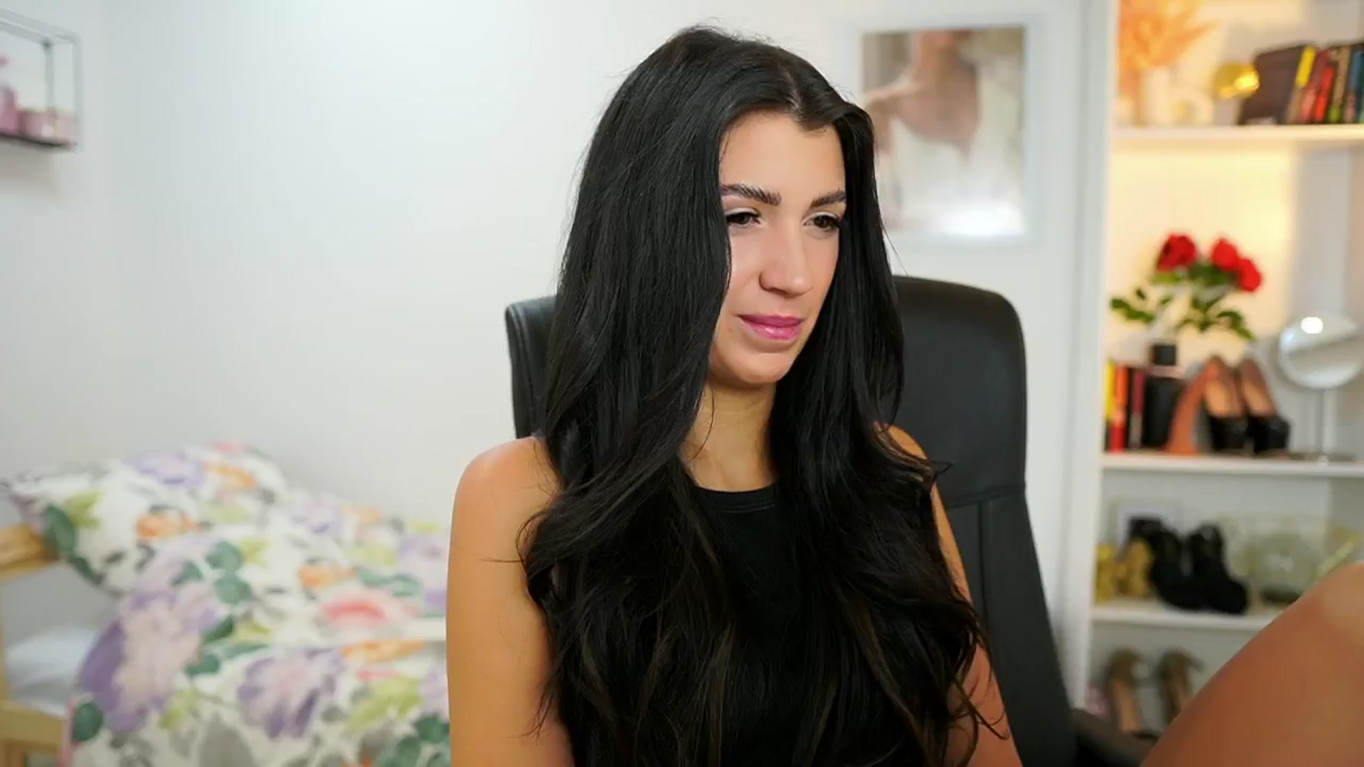 Gallery image thumbnail from Julia_Roca's myfreecams stream on, 07/04/2024, 13:23 image 5 of 20