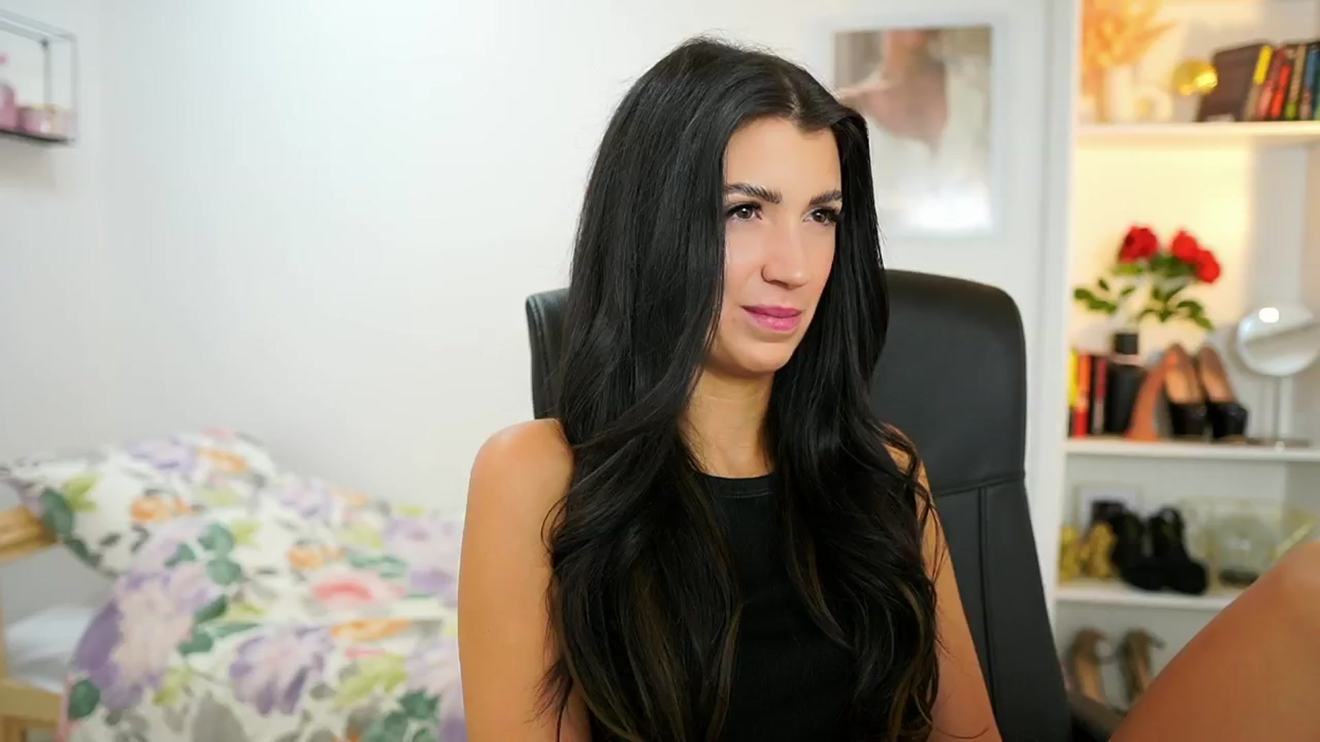Gallery image thumbnail from Julia_Roca's myfreecams stream on, 07/04/2024, 13:23 image 16 of 20