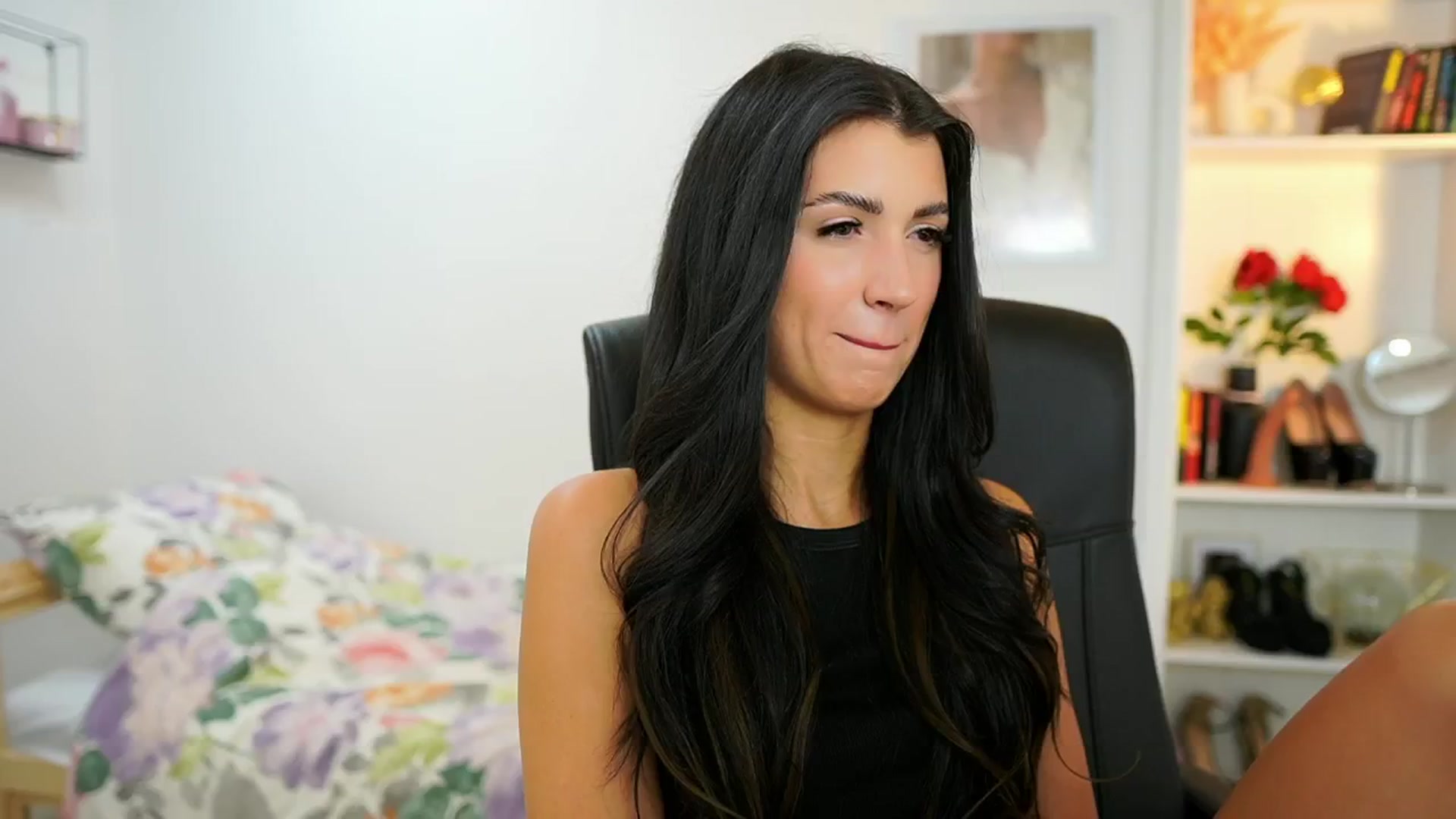 Gallery image thumbnail from Julia_Roca's myfreecams stream on, 07/04/2024, 13:23 image 14 of 20