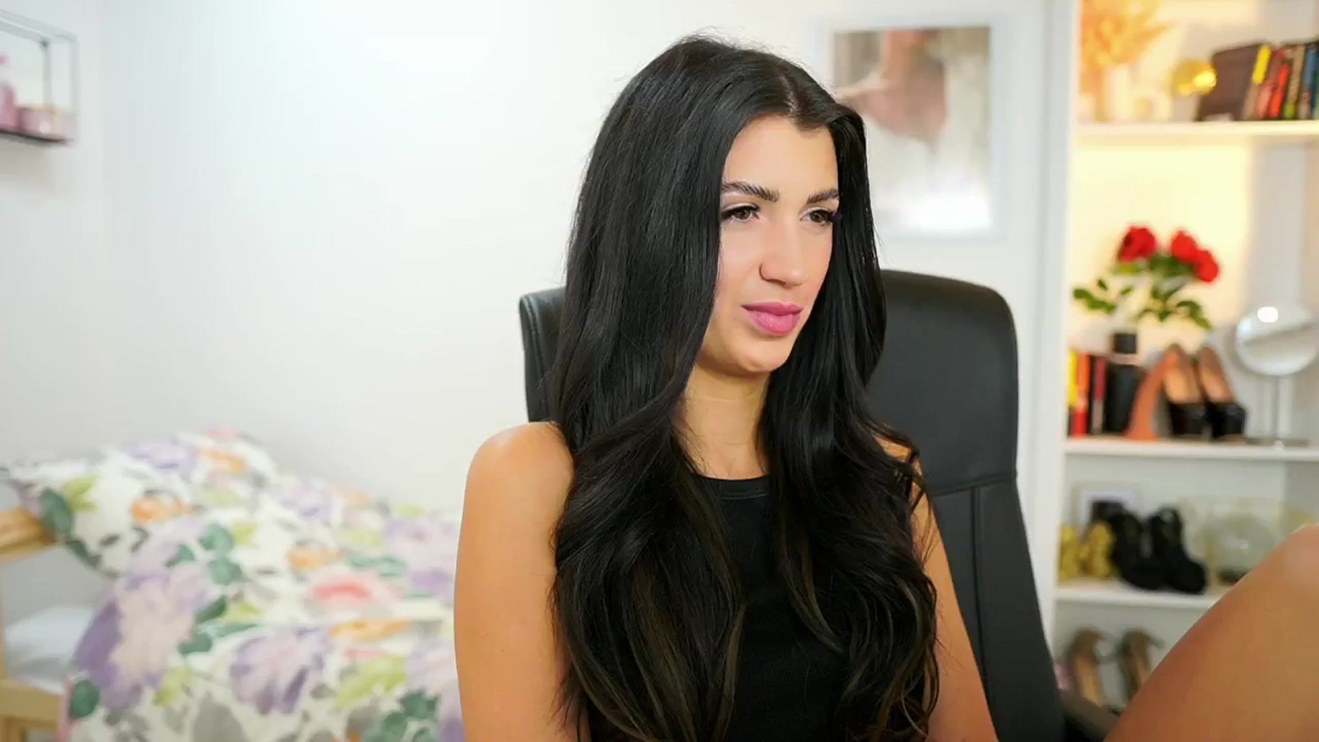 Gallery image thumbnail from Julia_Roca's myfreecams stream on, 07/04/2024, 13:23 image 17 of 20