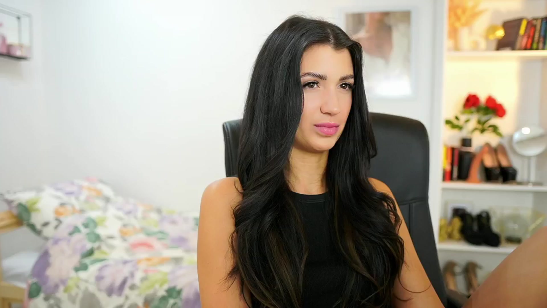 Gallery image thumbnail from Julia_Roca's myfreecams stream on, 07/04/2024, 13:23 image 13 of 20