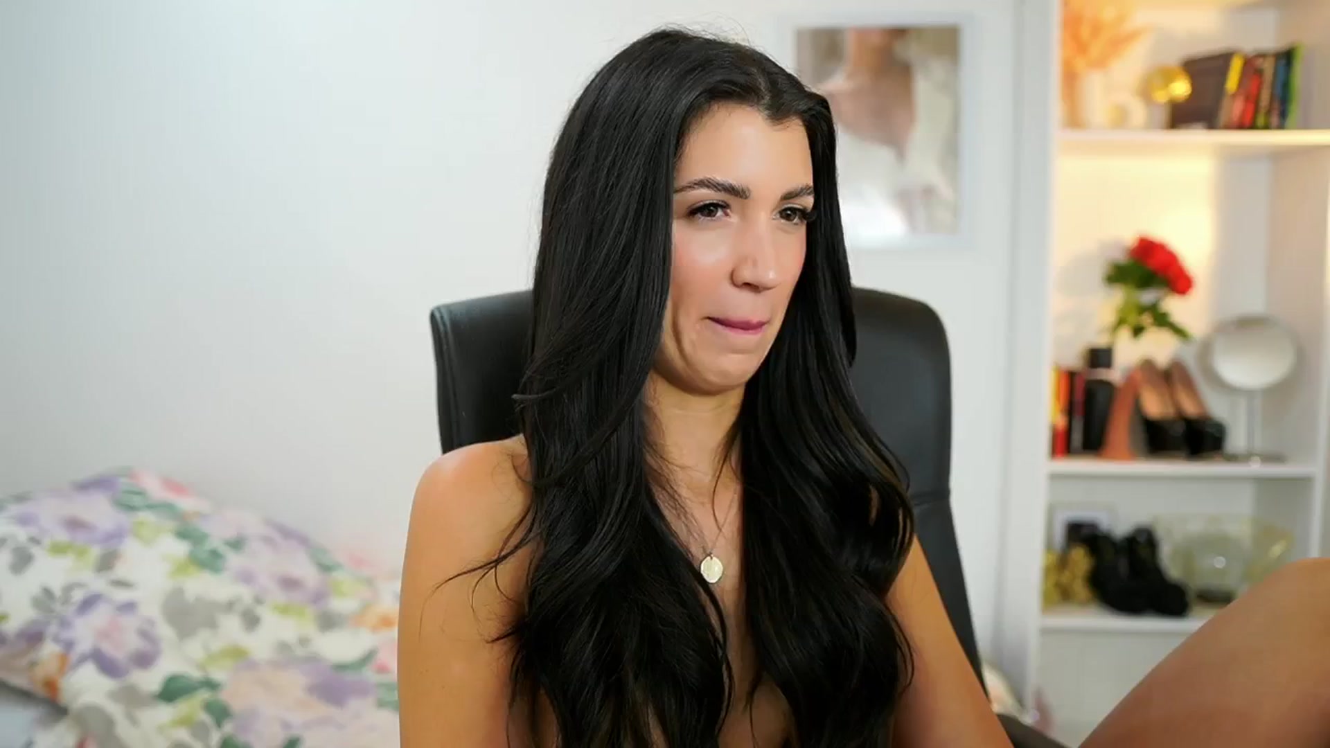 Gallery image thumbnail from Julia_Roca's myfreecams stream on, 07/05/2024, 13:25 image 9 of 20
