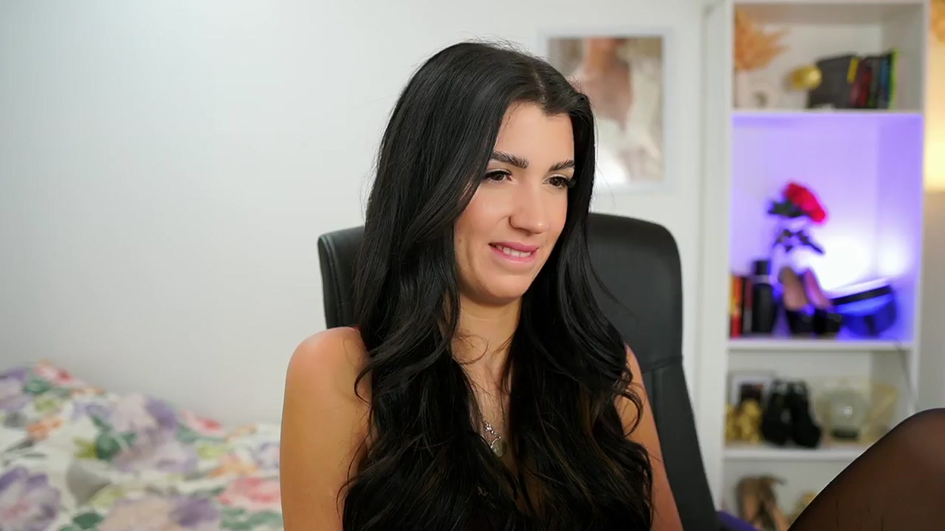 Gallery image thumbnail from Julia_Roca's myfreecams stream on, 07/07/2024, 14:02 image 1 of 20