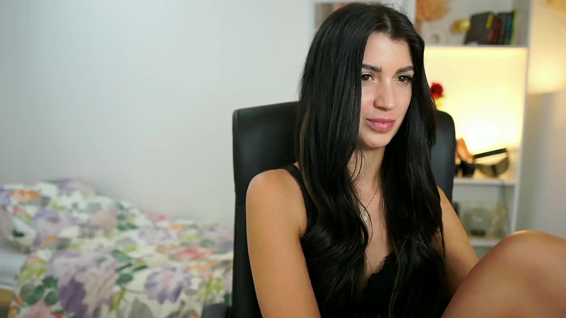 Gallery image thumbnail from Julia_Roca's myfreecams stream on, 07/11/2024, 17:20 image 2 of 20