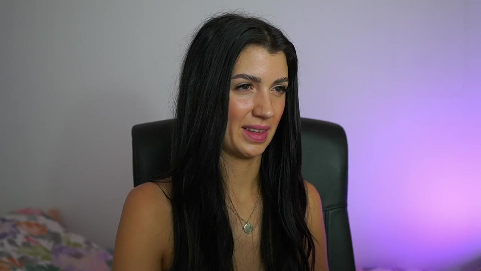 Gallery image thumbnail from Julia_Roca's myfreecams stream on, 07/14/2024, 09:40 image 15 of 20