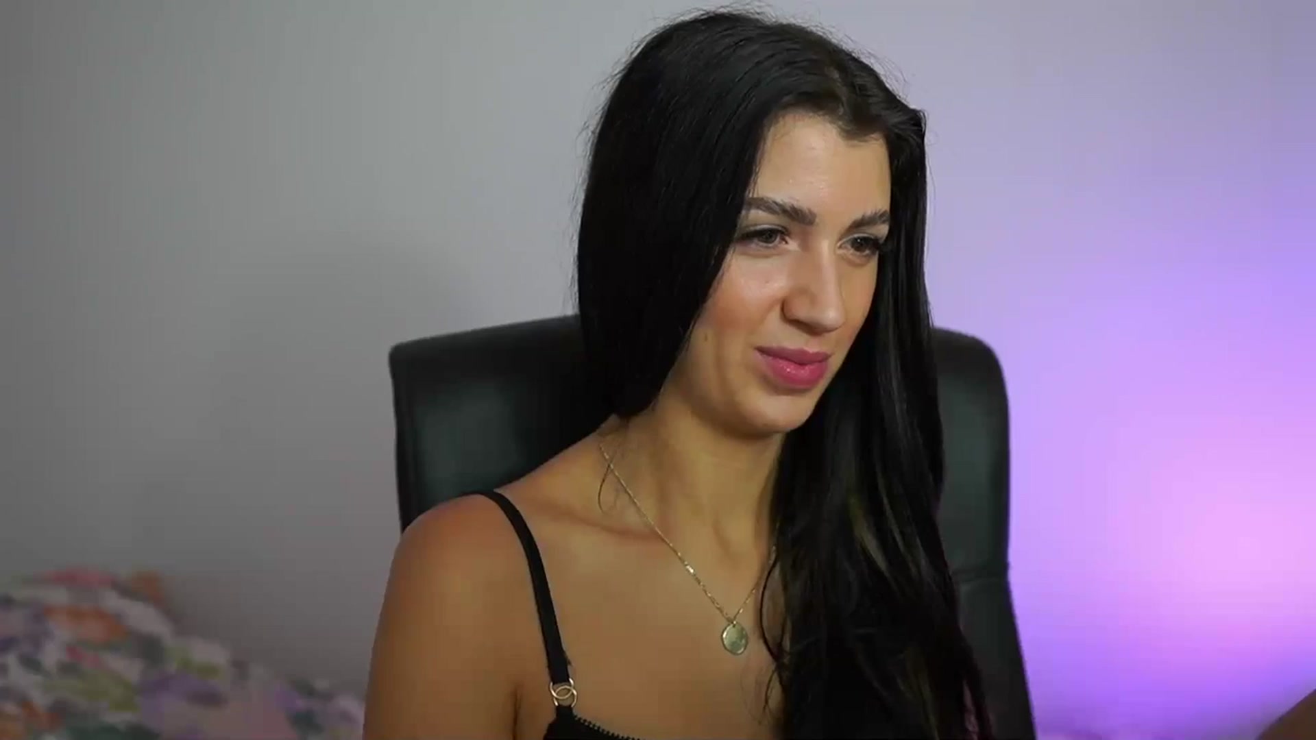 Gallery image thumbnail from Julia_Roca's myfreecams stream on, 07/14/2024, 09:40 image 9 of 20