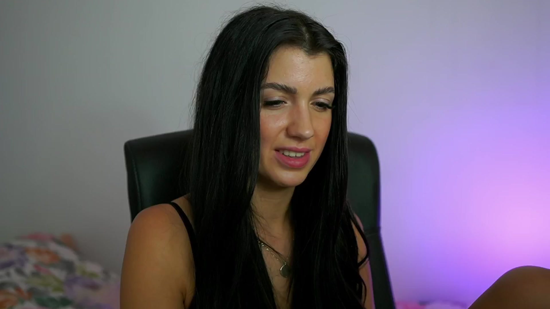 Gallery image thumbnail from Julia_Roca's myfreecams stream on, 07/14/2024, 11:06 image 8 of 20