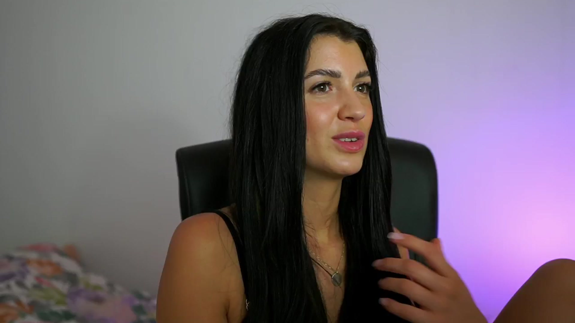 Gallery image thumbnail from Julia_Roca's myfreecams stream on, 07/14/2024, 11:06 image 19 of 20