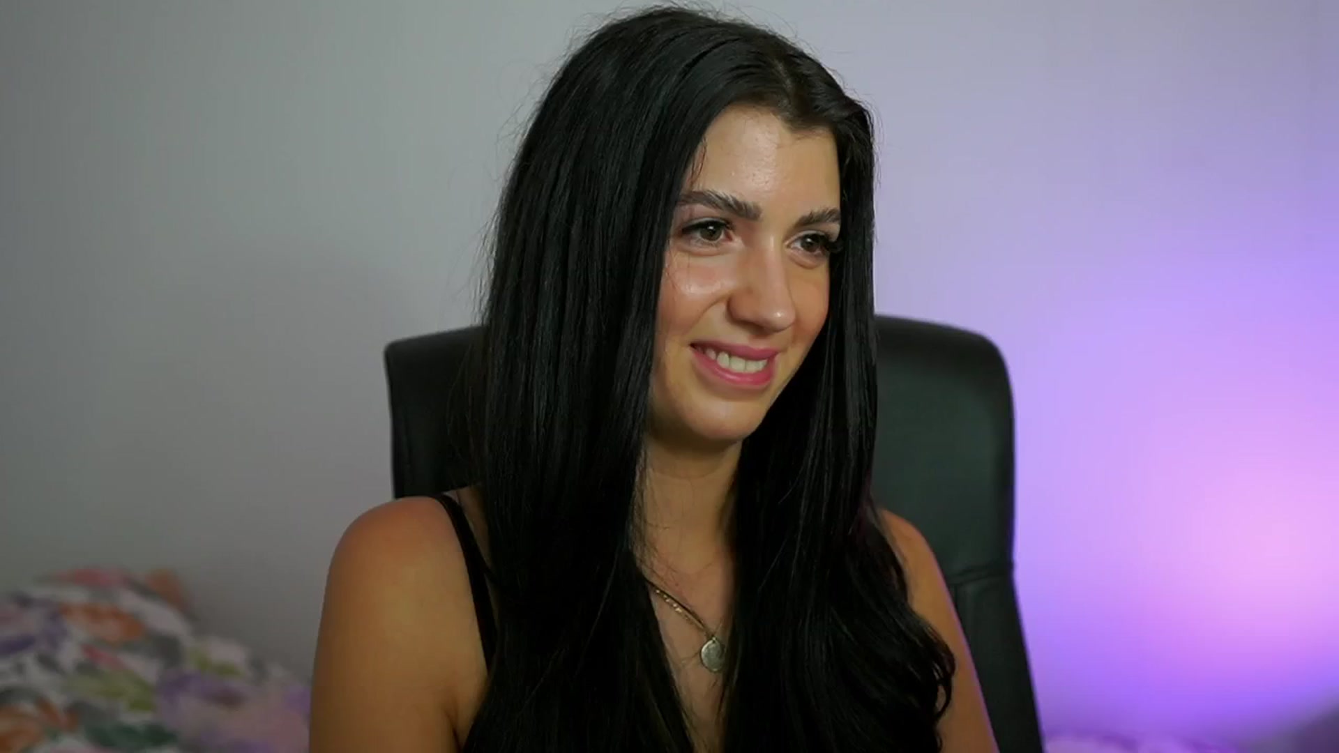 Gallery image thumbnail from Julia_Roca's myfreecams stream on, 07/14/2024, 11:06 image 15 of 20