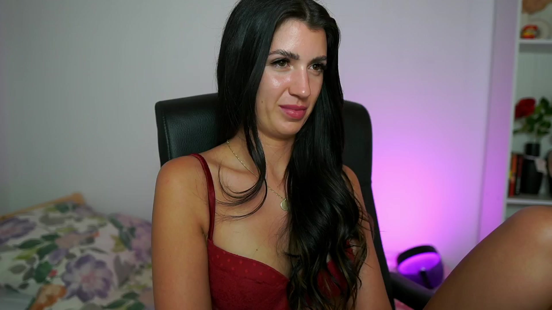 Gallery image thumbnail from Julia_Roca's myfreecams stream on, 07/19/2024, 18:14 image 16 of 20
