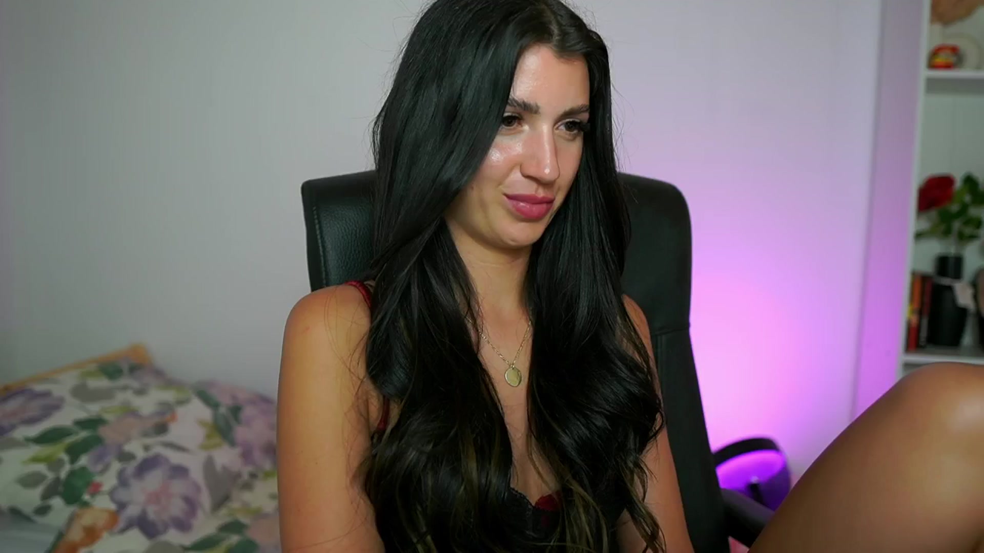 Gallery image thumbnail from Julia_Roca's myfreecams stream on, 07/19/2024, 18:14 image 5 of 20