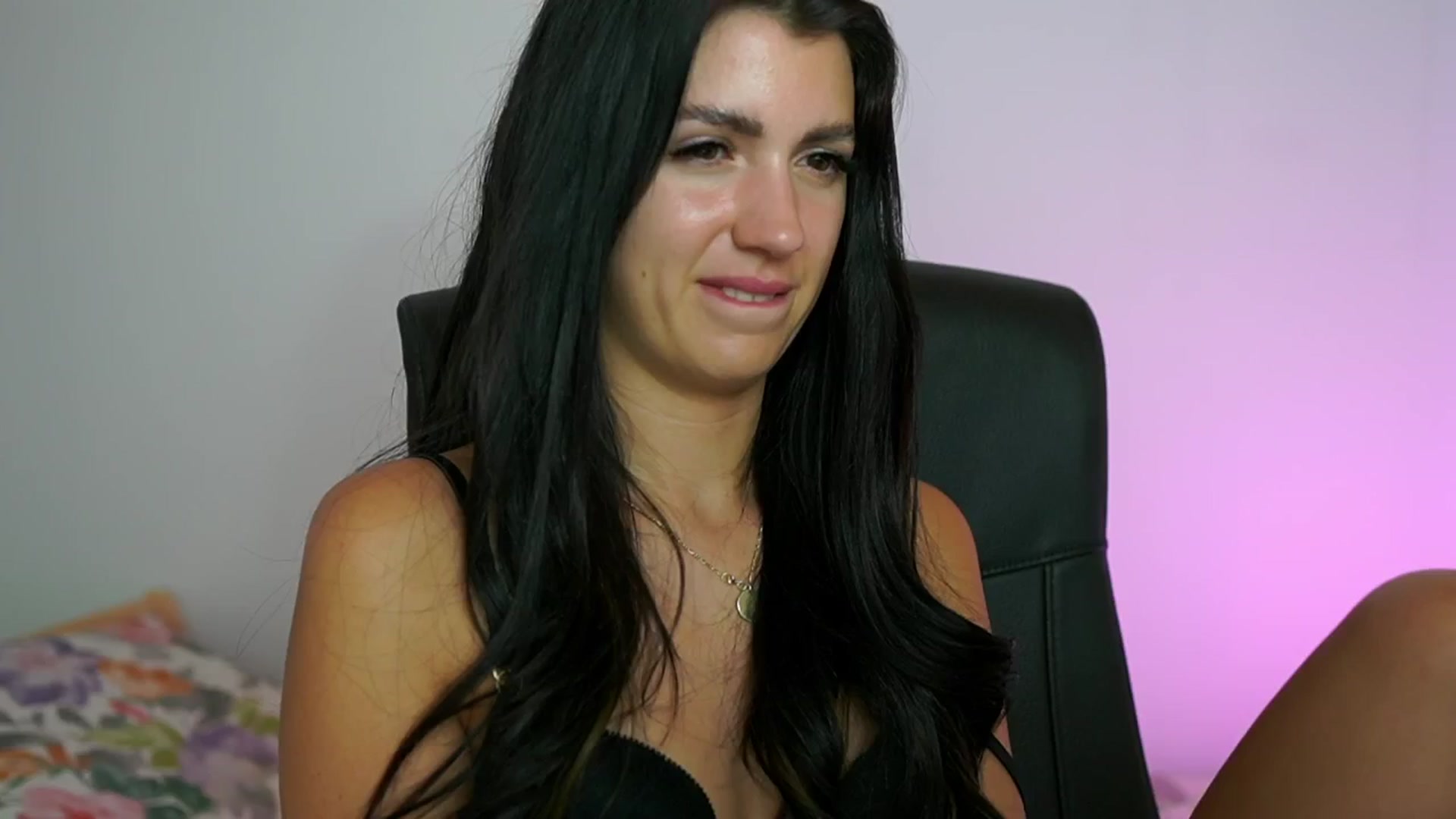 Gallery image thumbnail from Julia_Roca's myfreecams stream on, 07/20/2024, 13:55 image 7 of 20