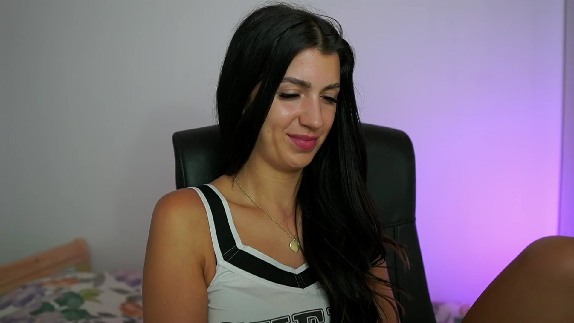 Gallery image thumbnail from Julia_Roca's myfreecams stream on, 07/21/2024, 15:08 image 2 of 20