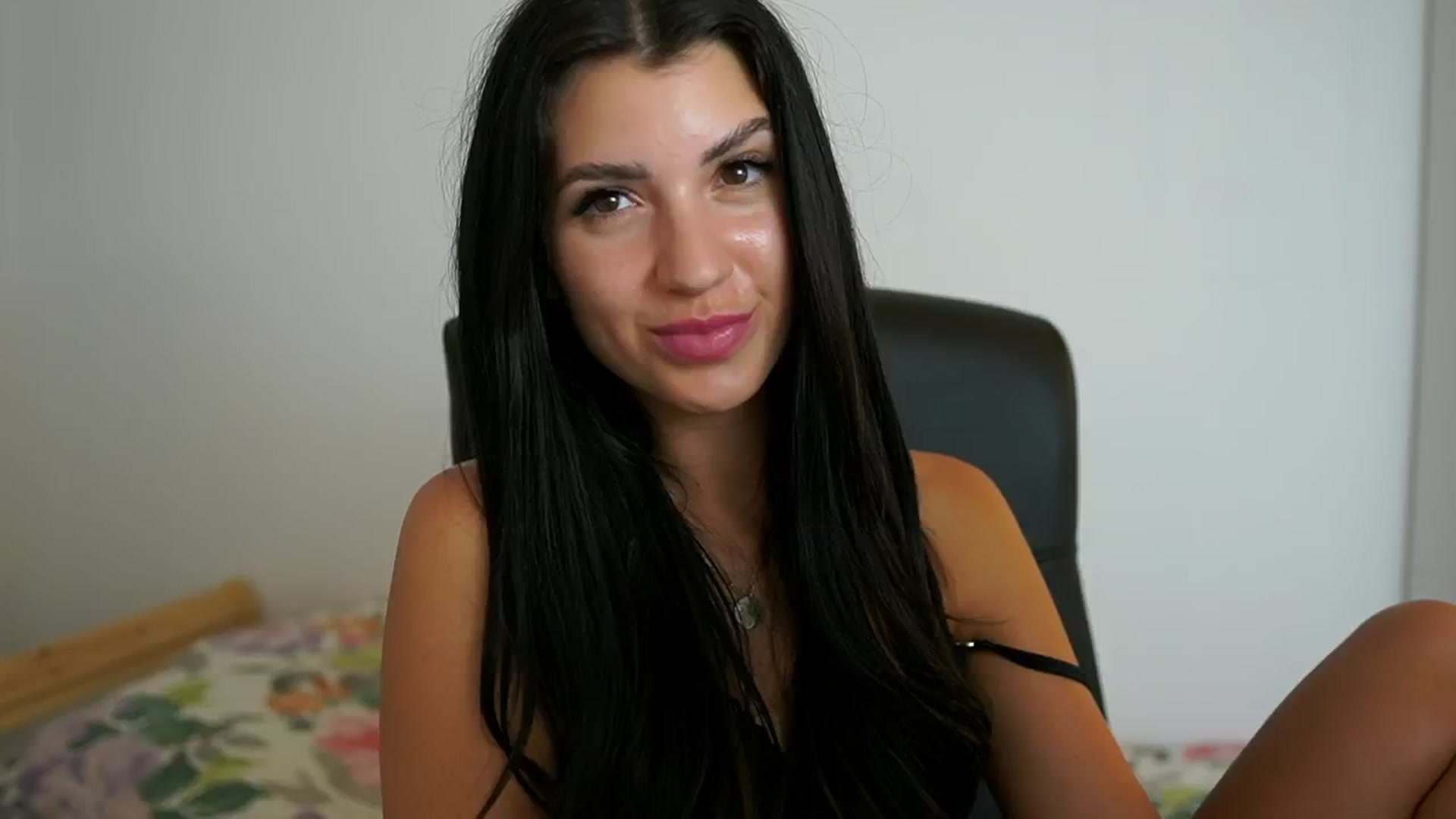Gallery image thumbnail from Julia_Roca's myfreecams stream on, 07/24/2024, 16:47 image 6 of 20