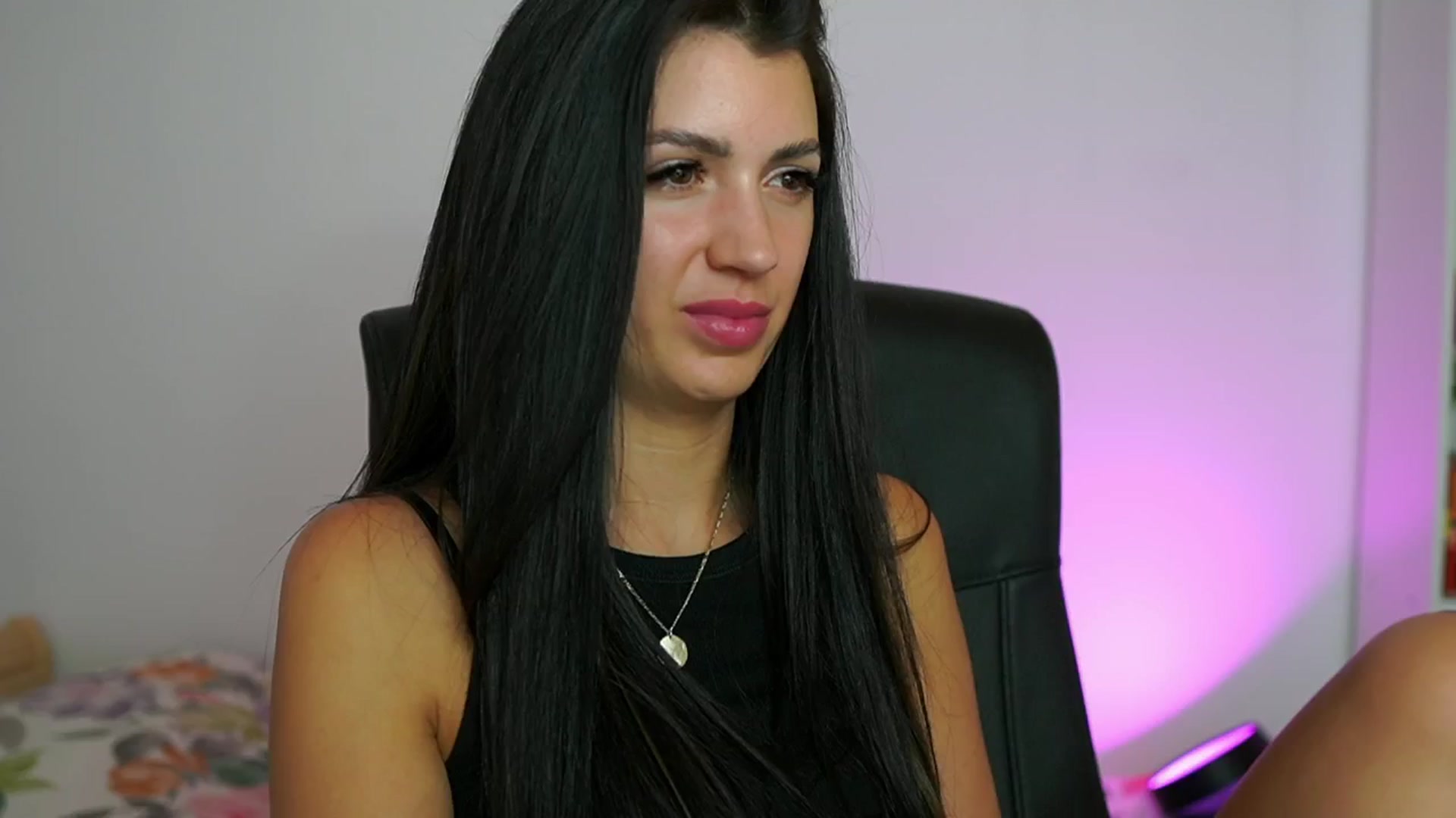 Gallery image thumbnail from Julia_Roca's myfreecams stream on, 07/25/2024, 13:50 image 10 of 20