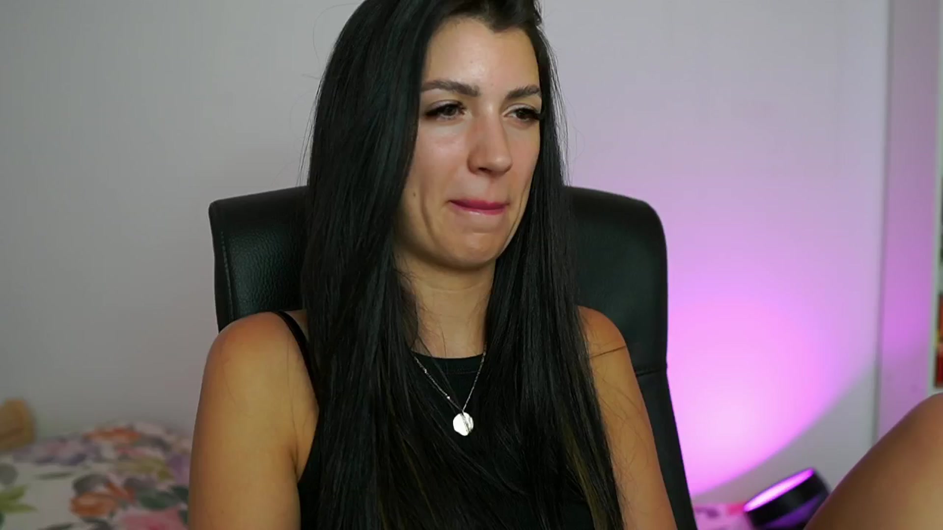 Gallery image thumbnail from Julia_Roca's myfreecams stream on, 07/25/2024, 13:50 image 8 of 20
