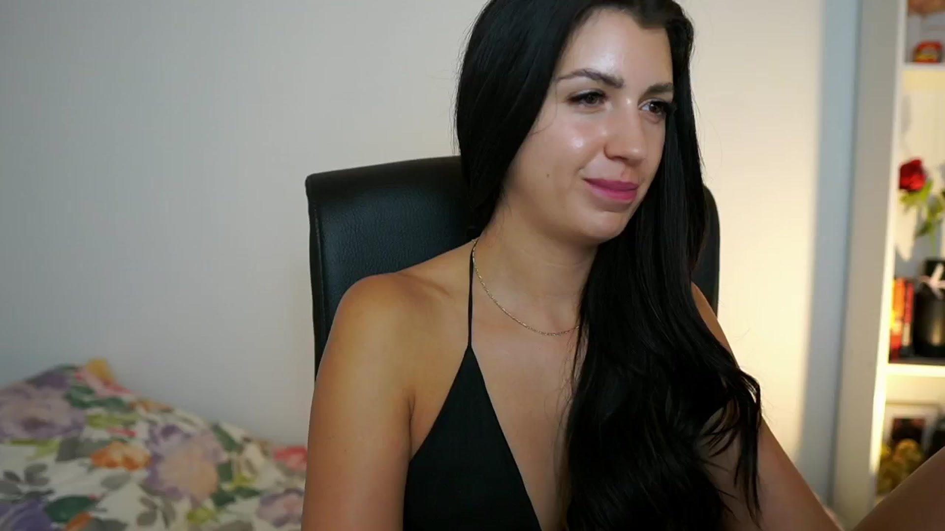 Gallery image thumbnail from Julia_Roca's myfreecams stream on, 07/28/2024, 11:40 image 2 of 20