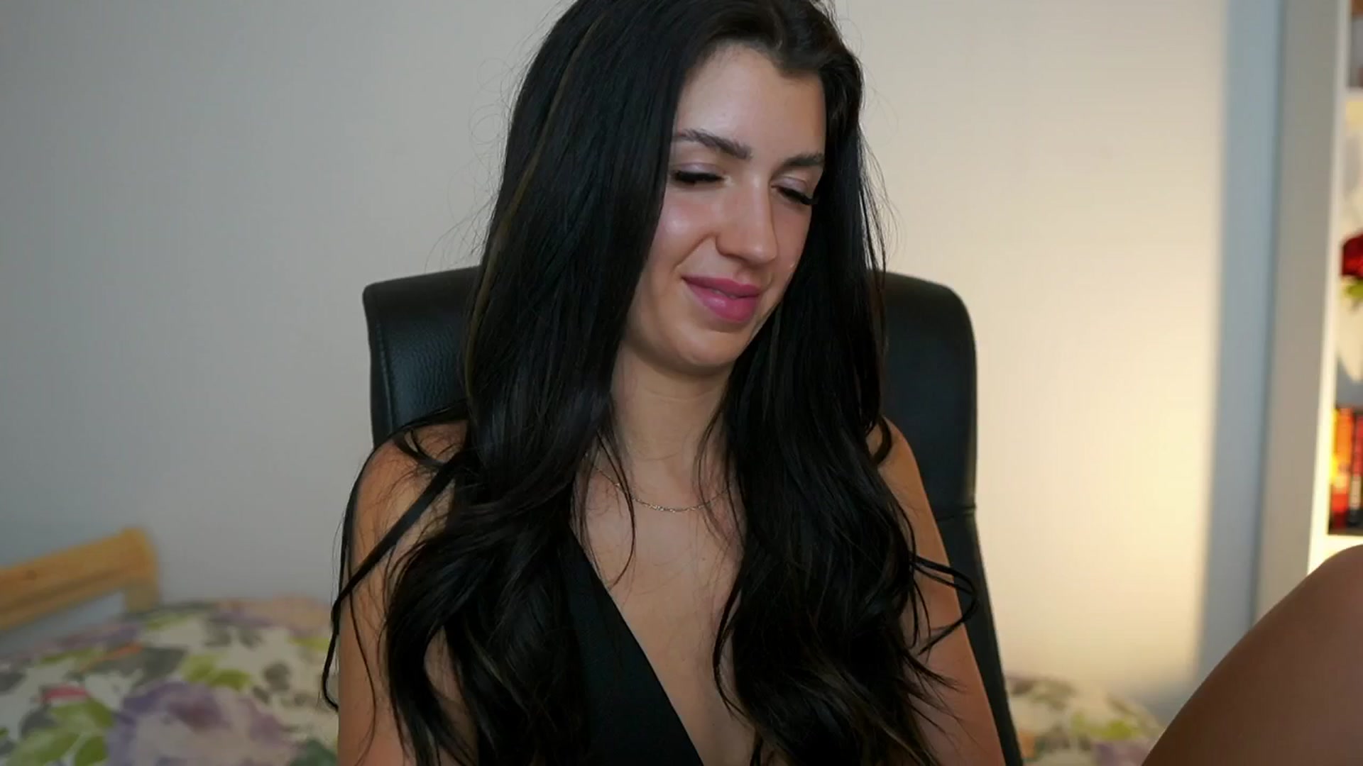 Gallery image thumbnail from Julia_Roca's myfreecams stream on, 07/28/2024, 17:06 image 11 of 20