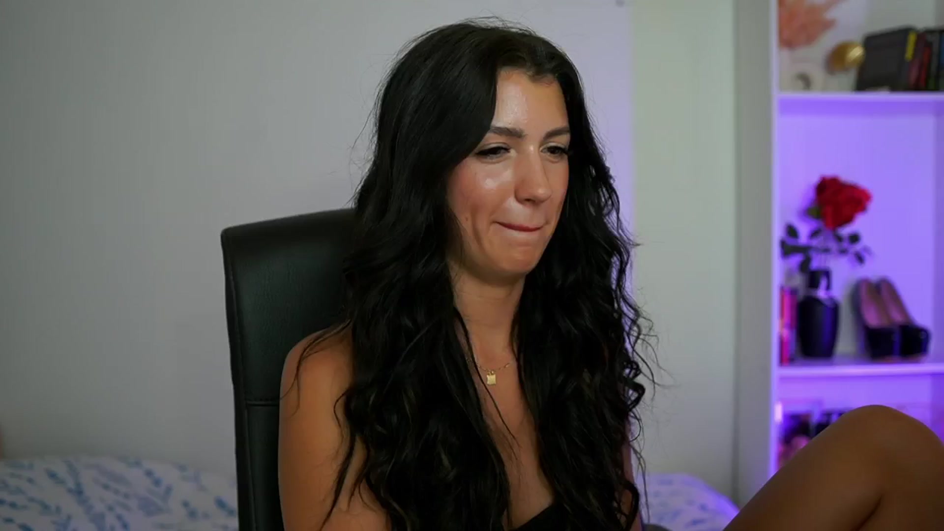 Gallery image thumbnail from Julia_Roca's myfreecams stream on, 08/14/2024, 16:47 image 16 of 20