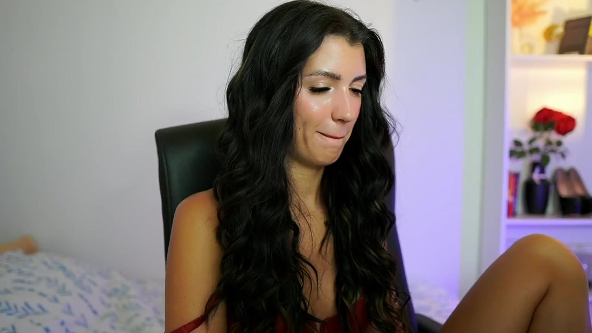 Gallery image thumbnail from Julia_Roca's myfreecams stream on, 08/15/2024, 14:40 image 12 of 20