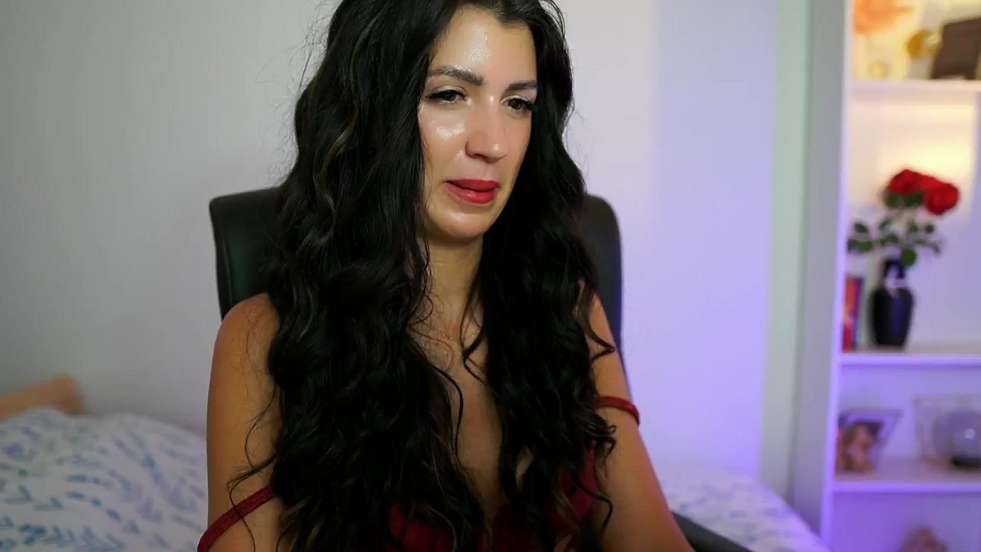 Gallery image thumbnail from Julia_Roca's myfreecams stream on, 08/15/2024, 15:55 image 10 of 20