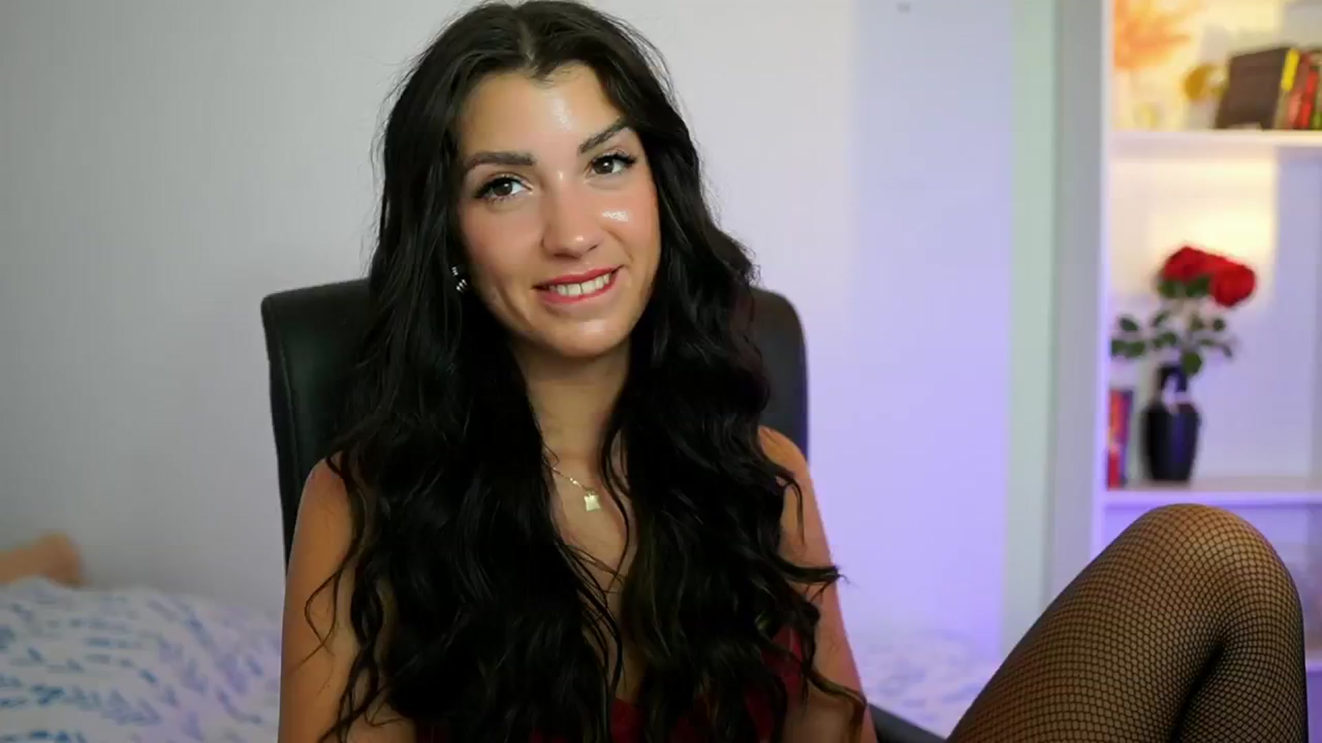 Gallery image thumbnail from Julia_Roca's myfreecams stream on, 08/15/2024, 18:00 image 8 of 20